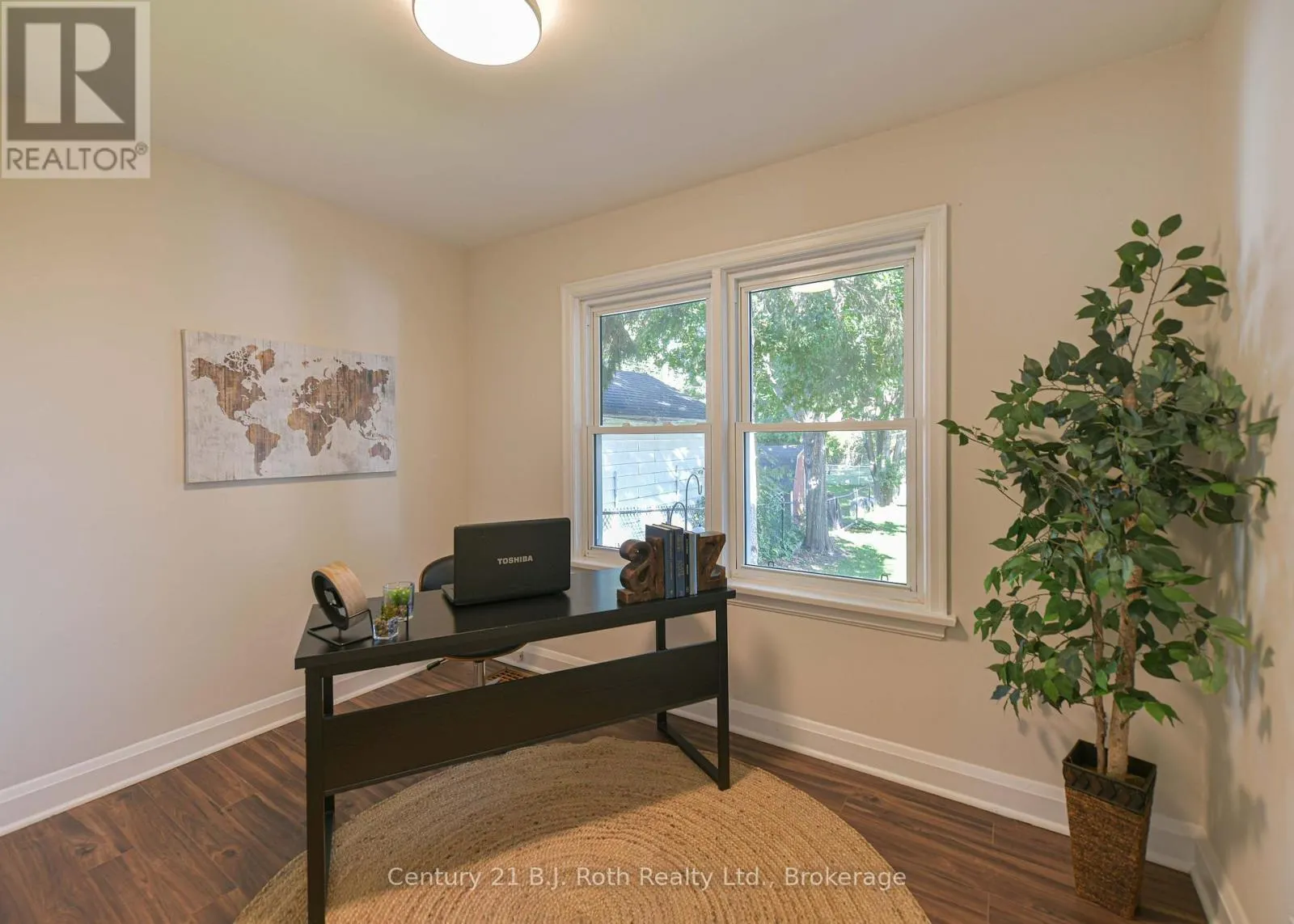 28 BORLAND STREET W