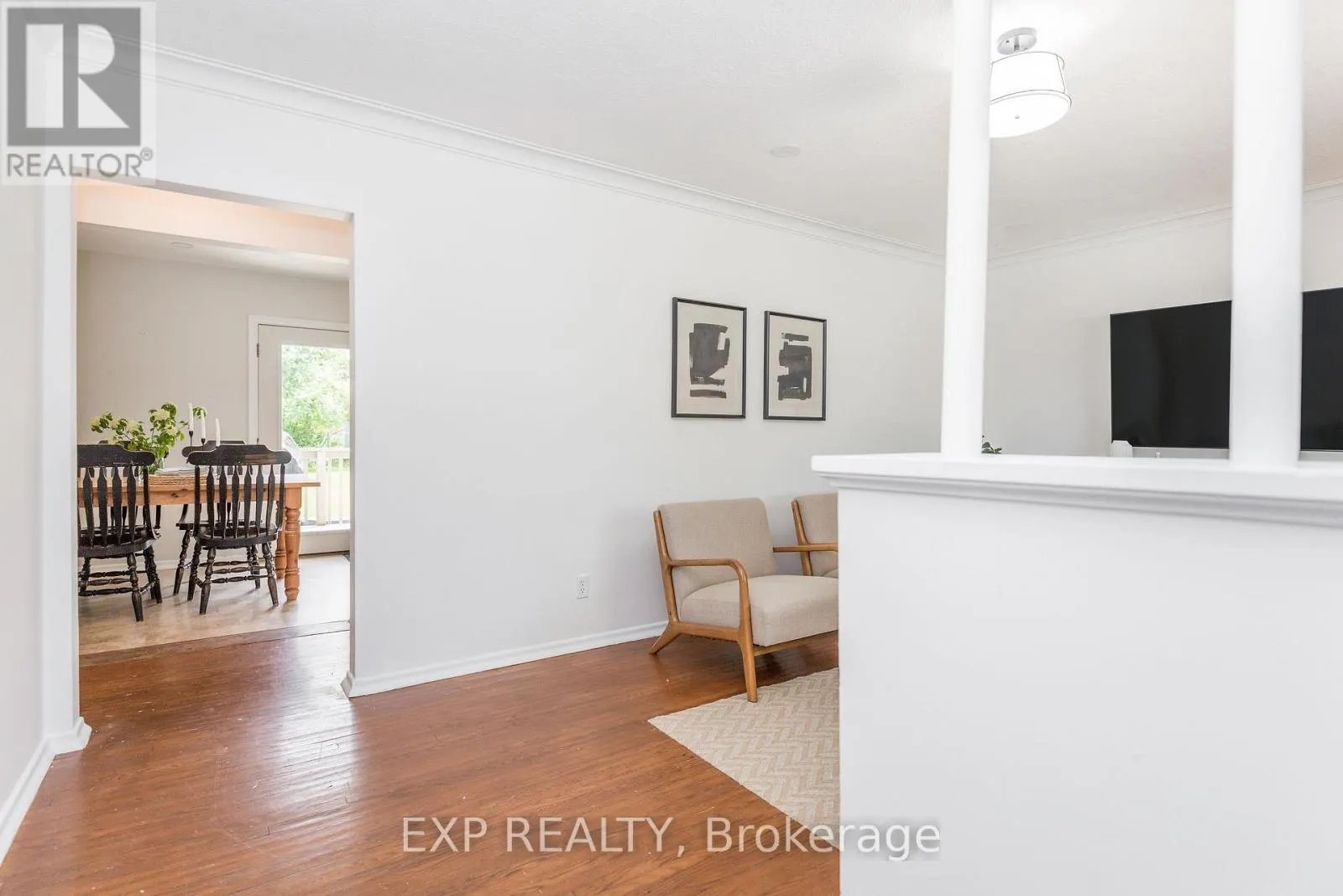 93 NORTH STREET W