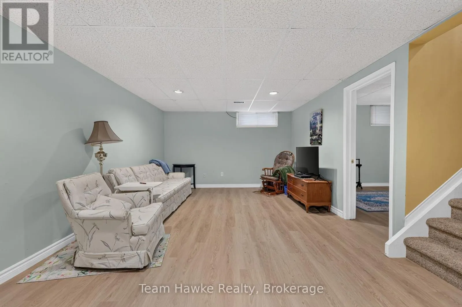 255 HANLY STREET