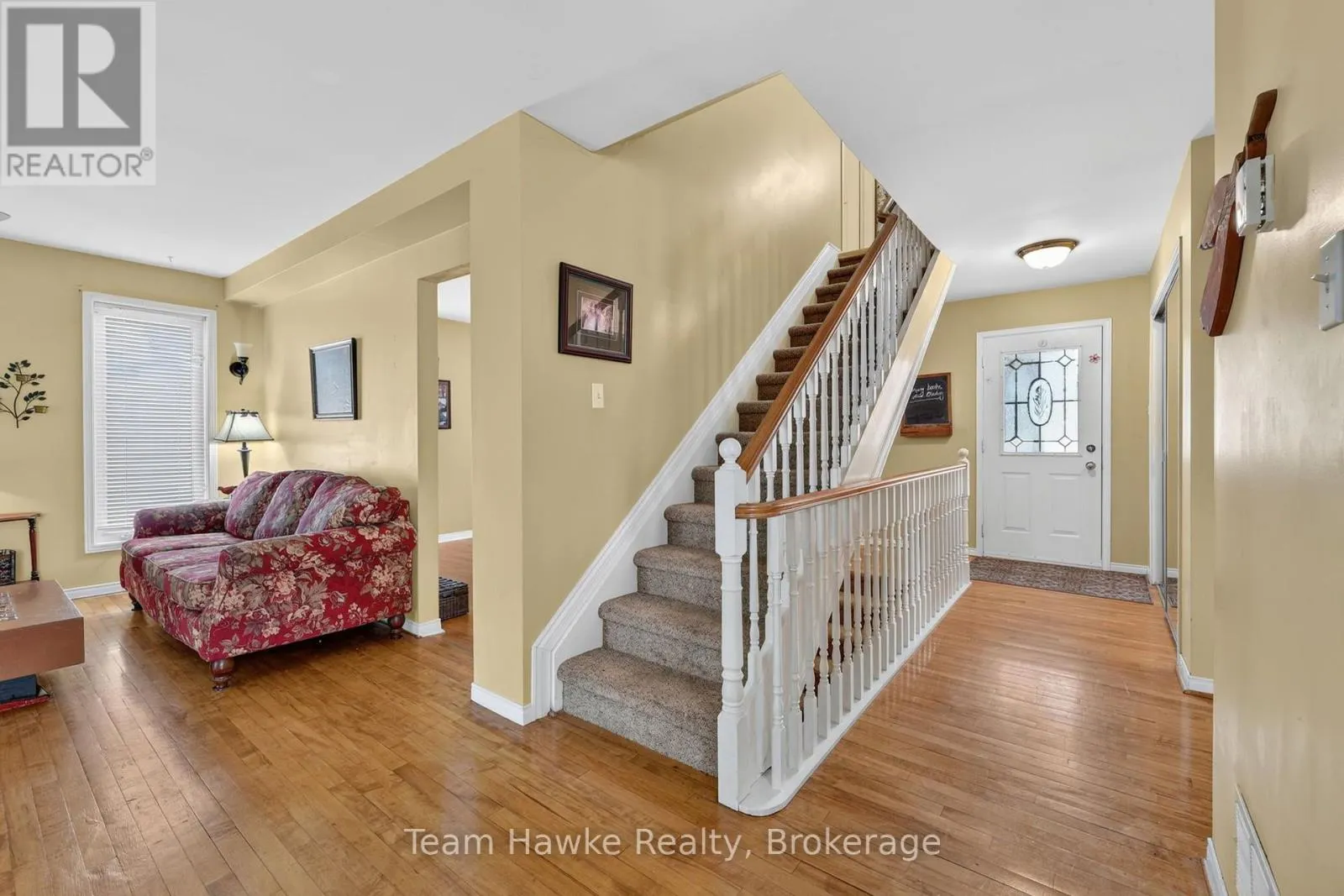 255 HANLY STREET
