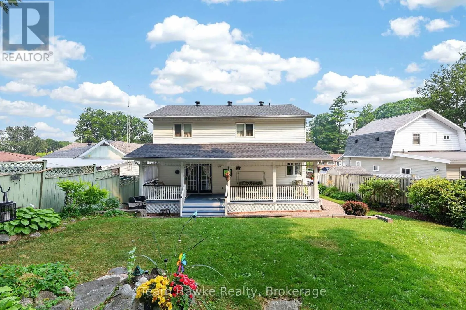 255 HANLY STREET