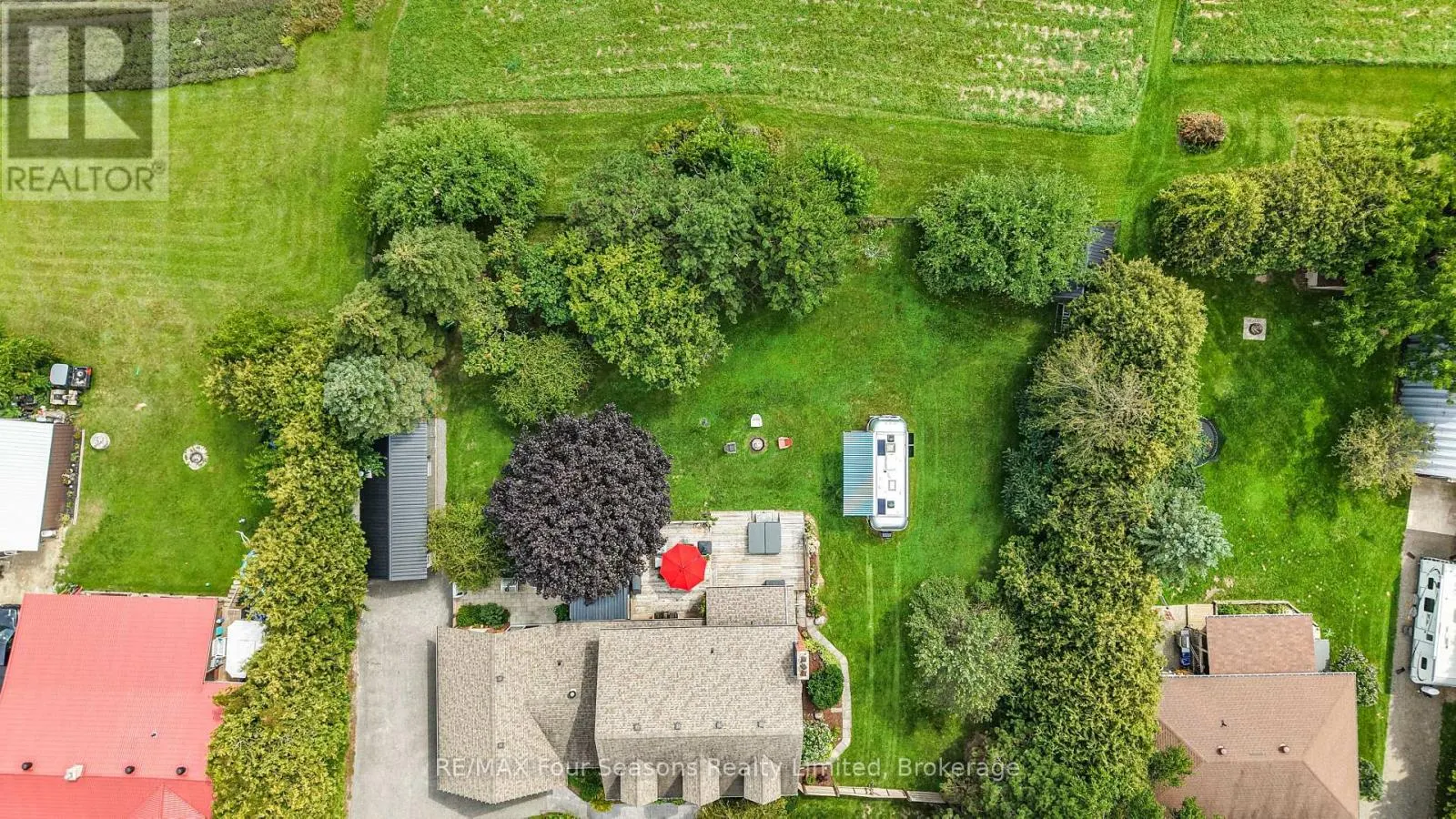 7551 36/37 NOTTAWASAGA SIDE ROAD E