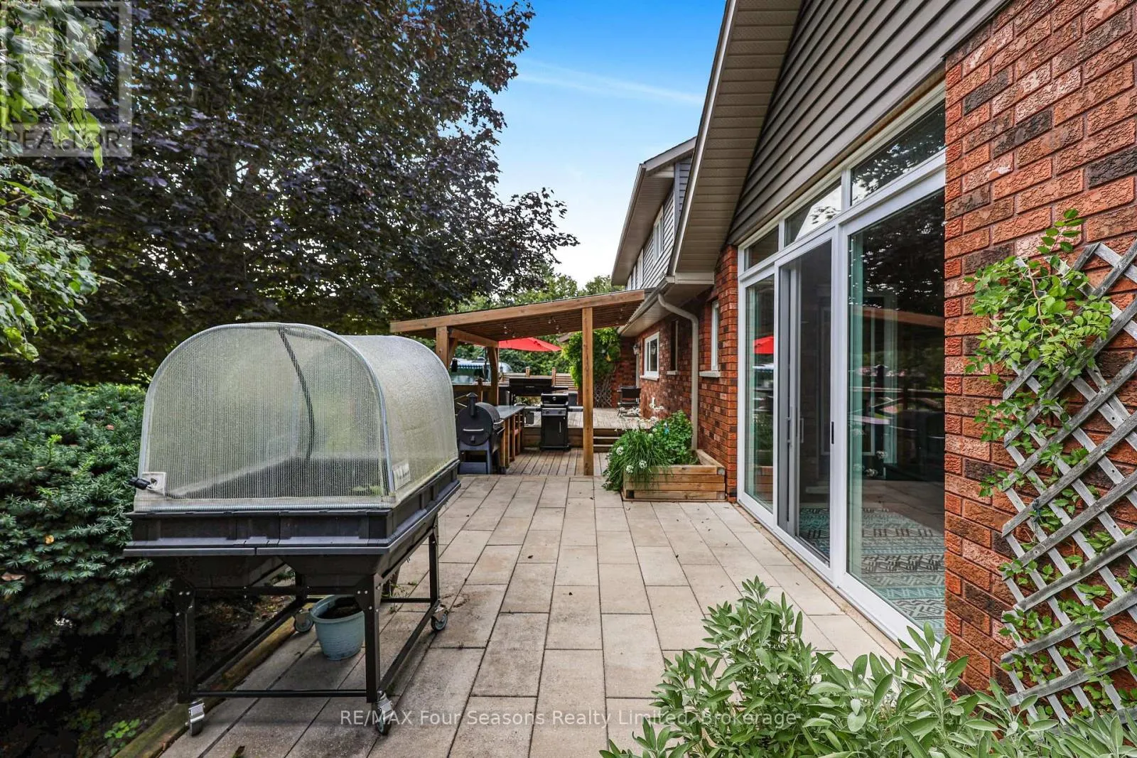 7551 36/37 NOTTAWASAGA SIDE ROAD E
