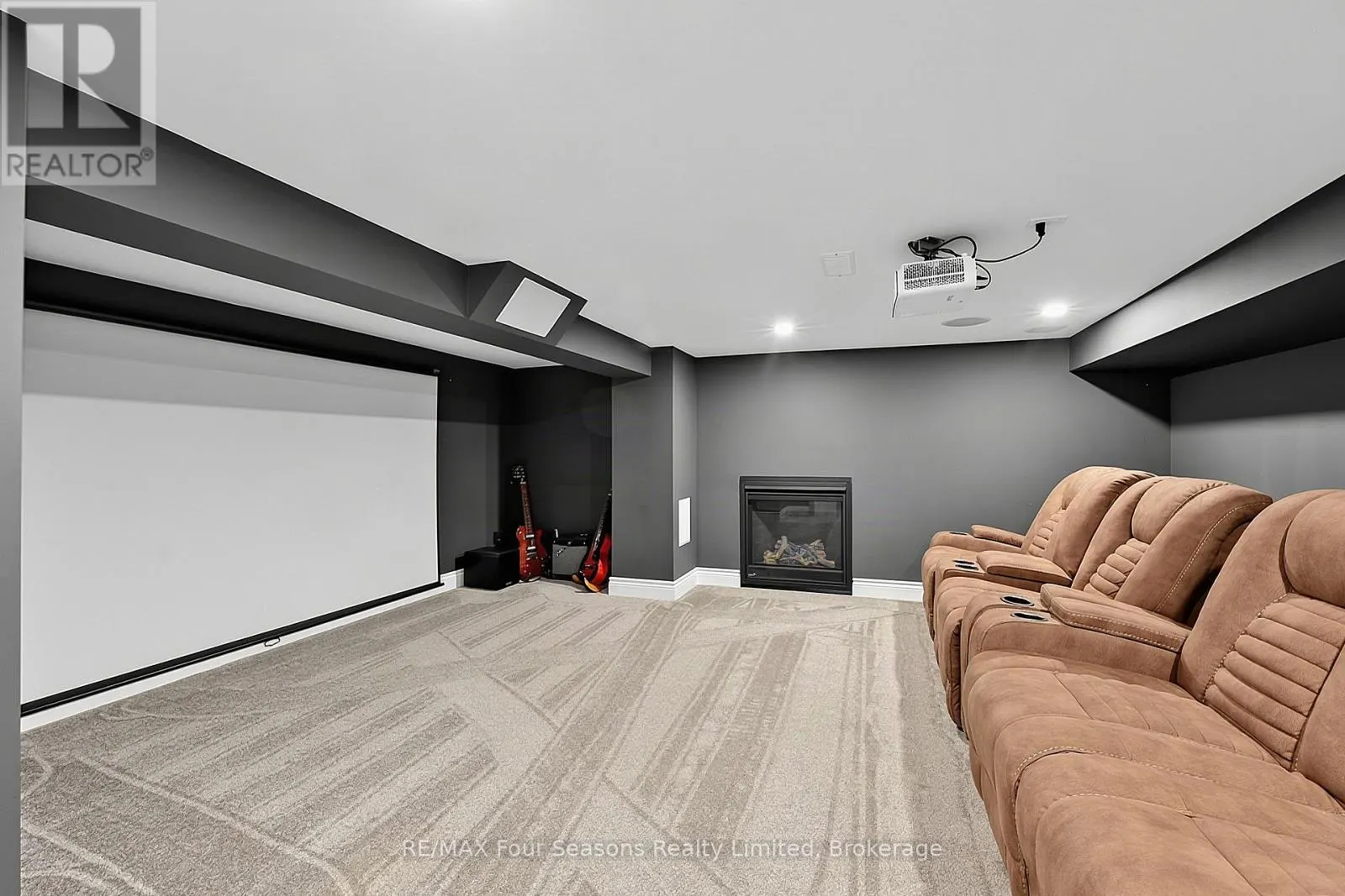 7551 36/37 NOTTAWASAGA SIDE ROAD E