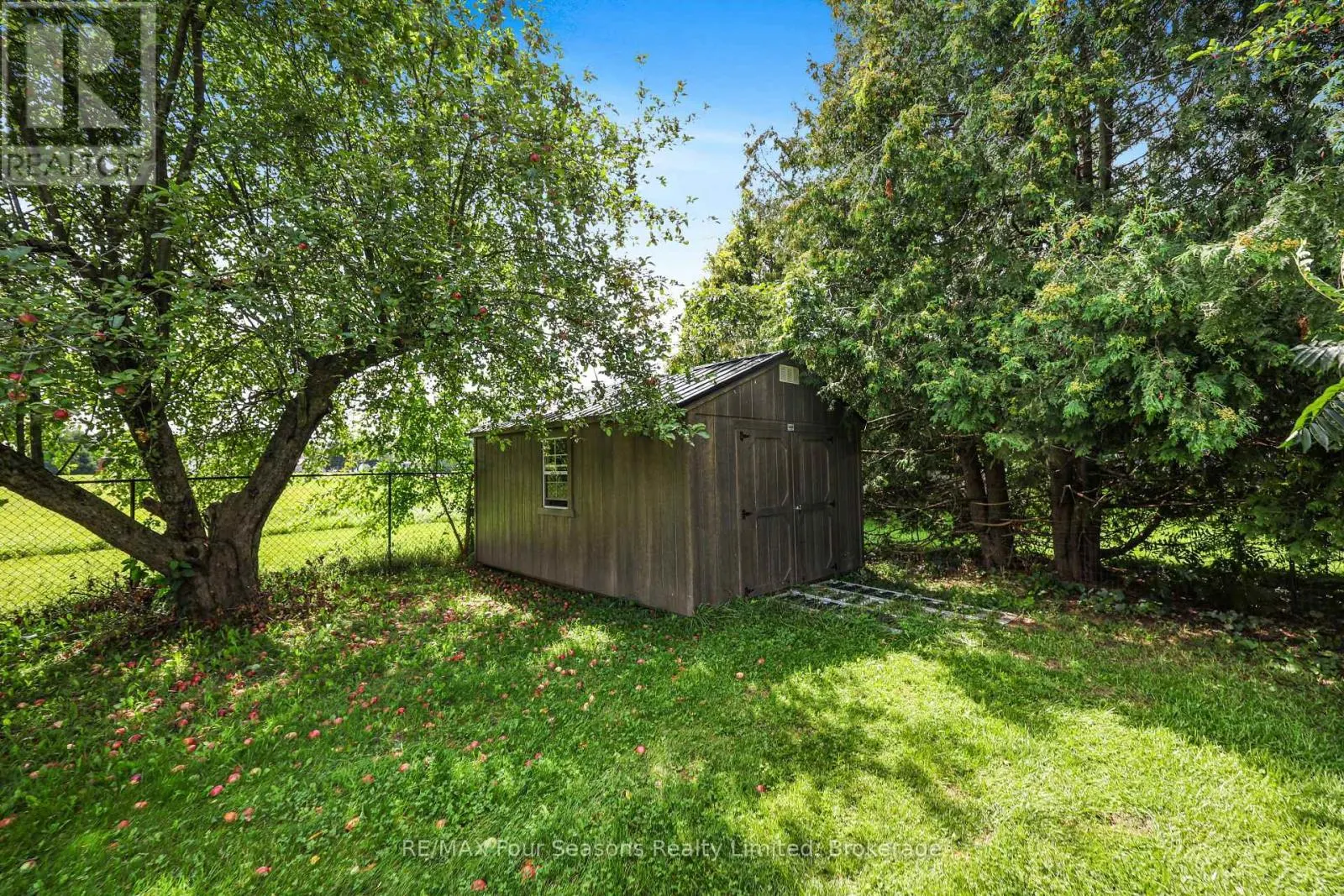 7551 36/37 NOTTAWASAGA SIDE ROAD E