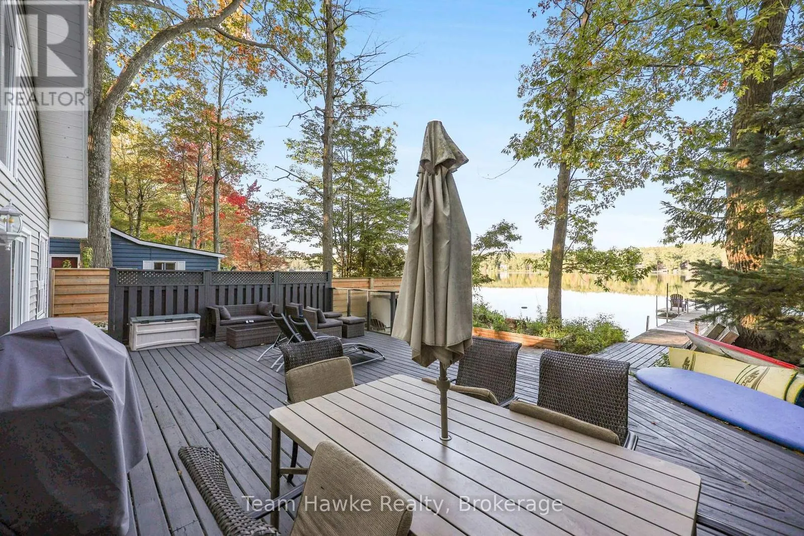 8 FARLAIN LAKE ROAD E