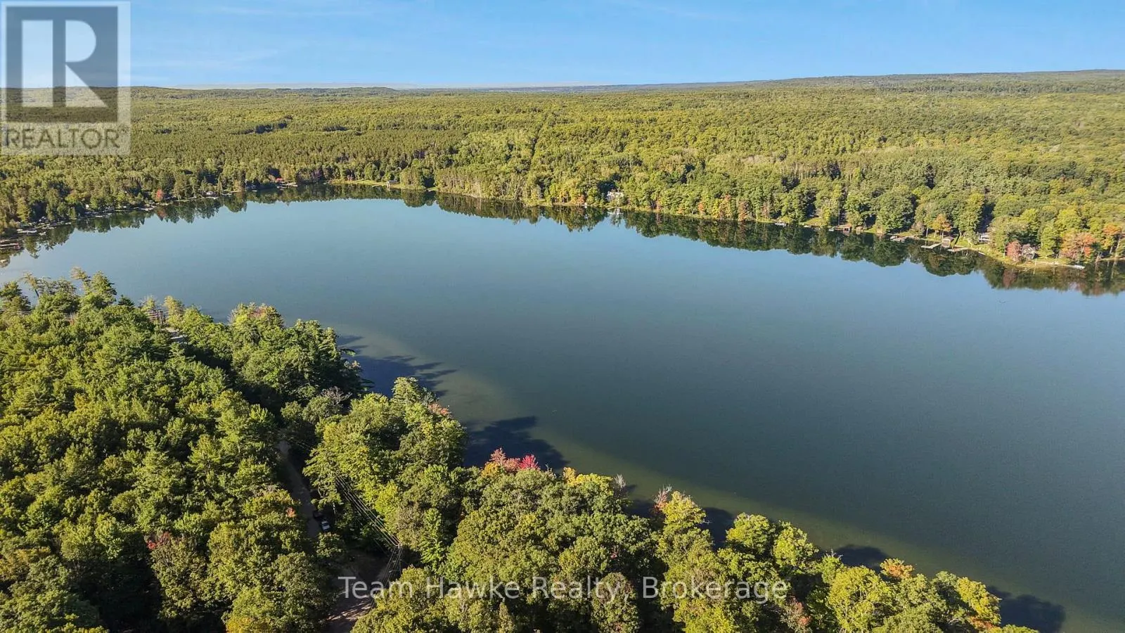 8 FARLAIN LAKE ROAD E