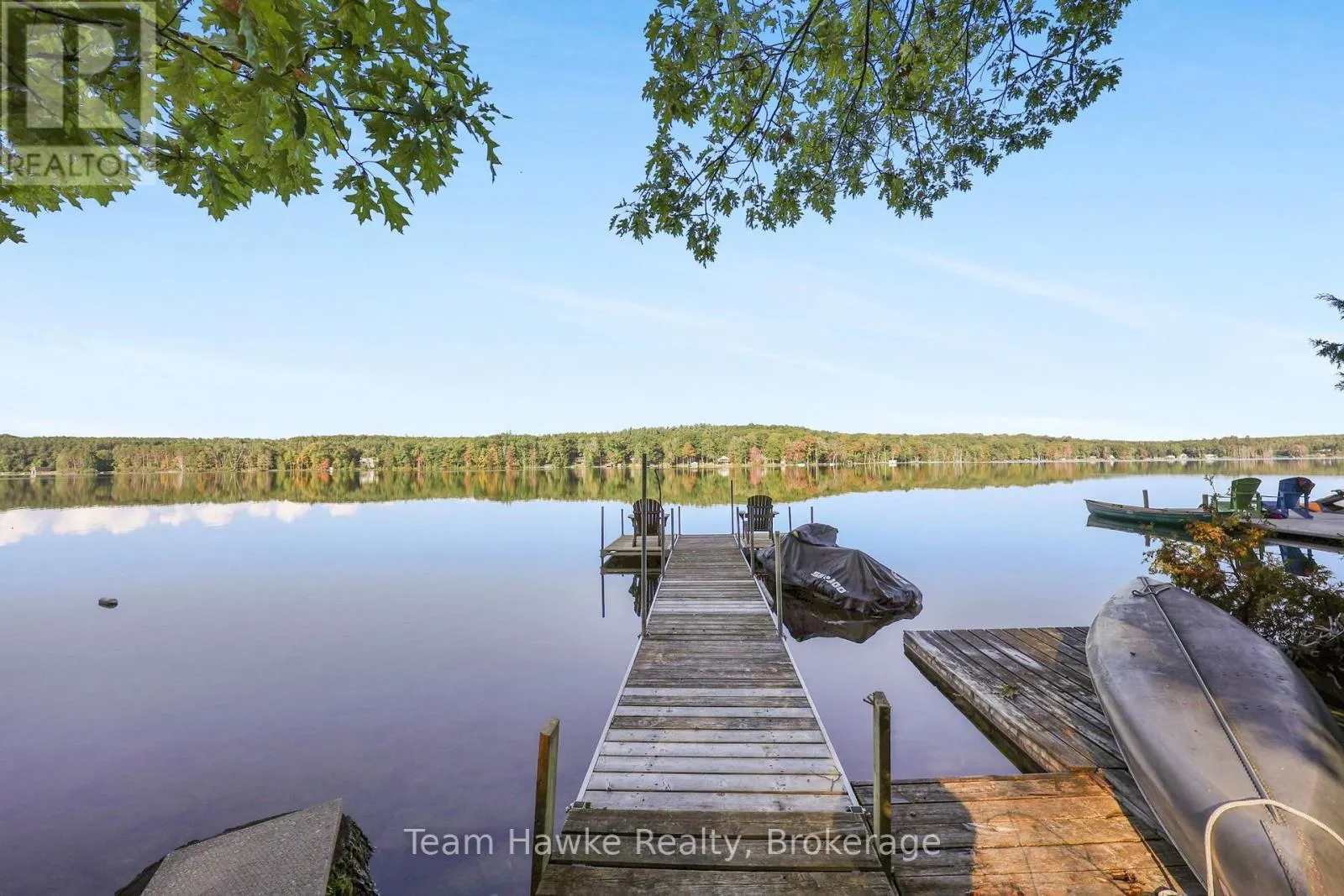 8 FARLAIN LAKE ROAD E