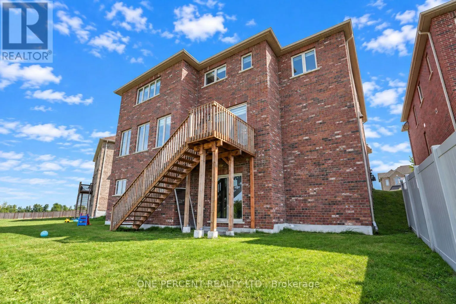 29 SANFORD CIRCLE