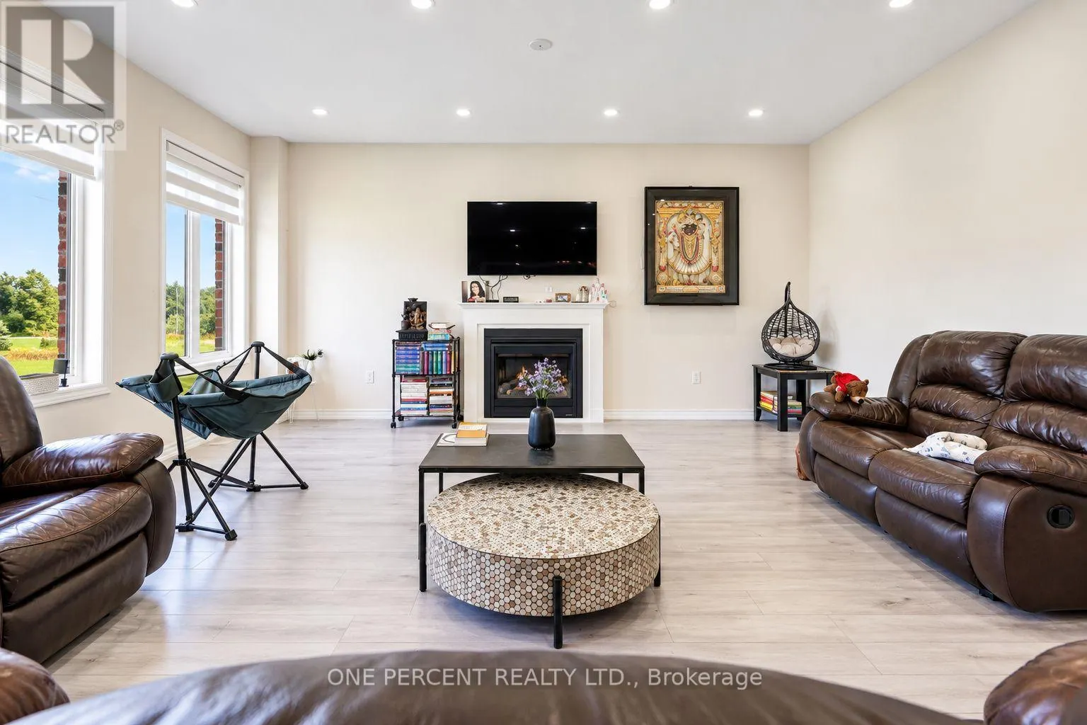 29 SANFORD CIRCLE