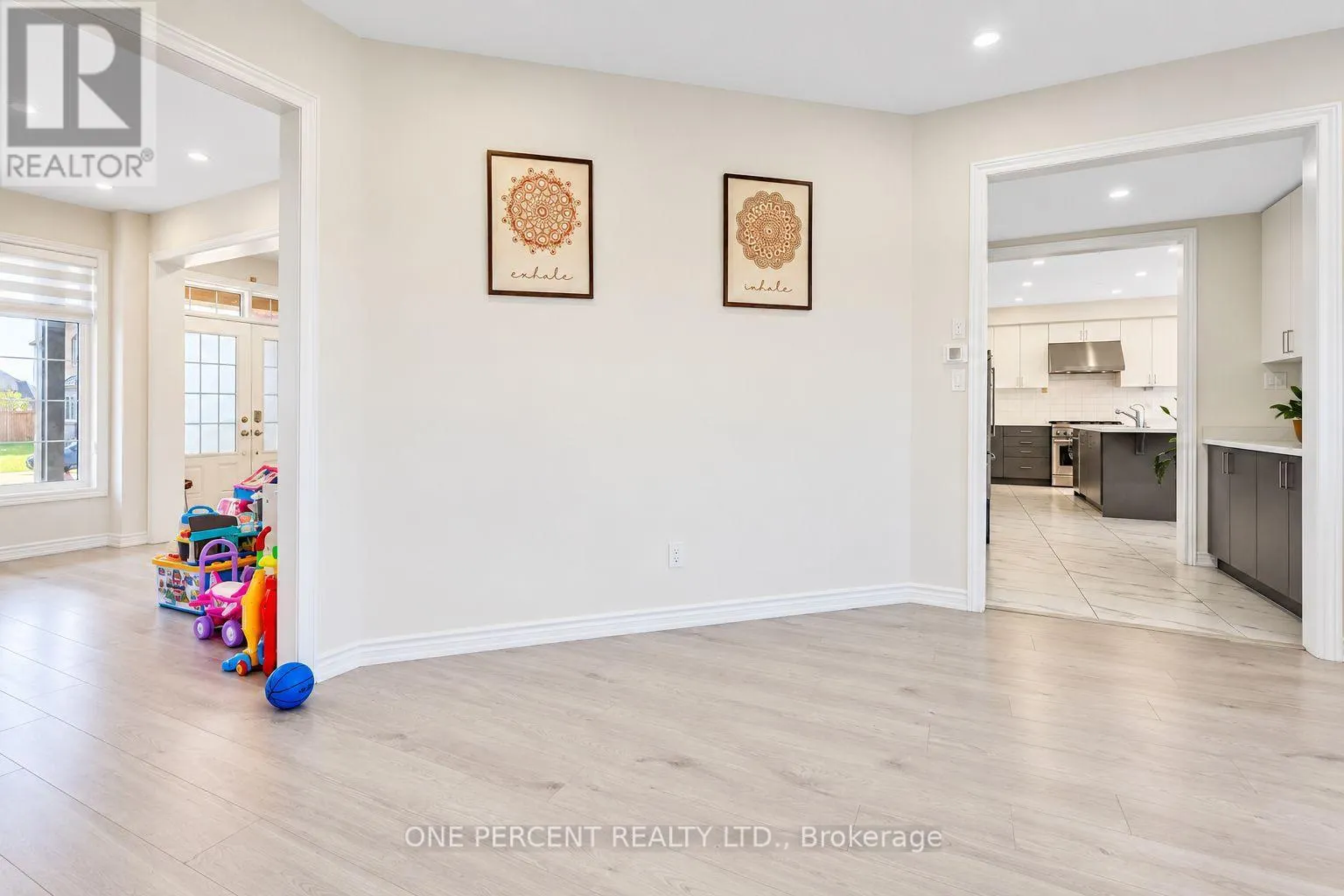 29 SANFORD CIRCLE
