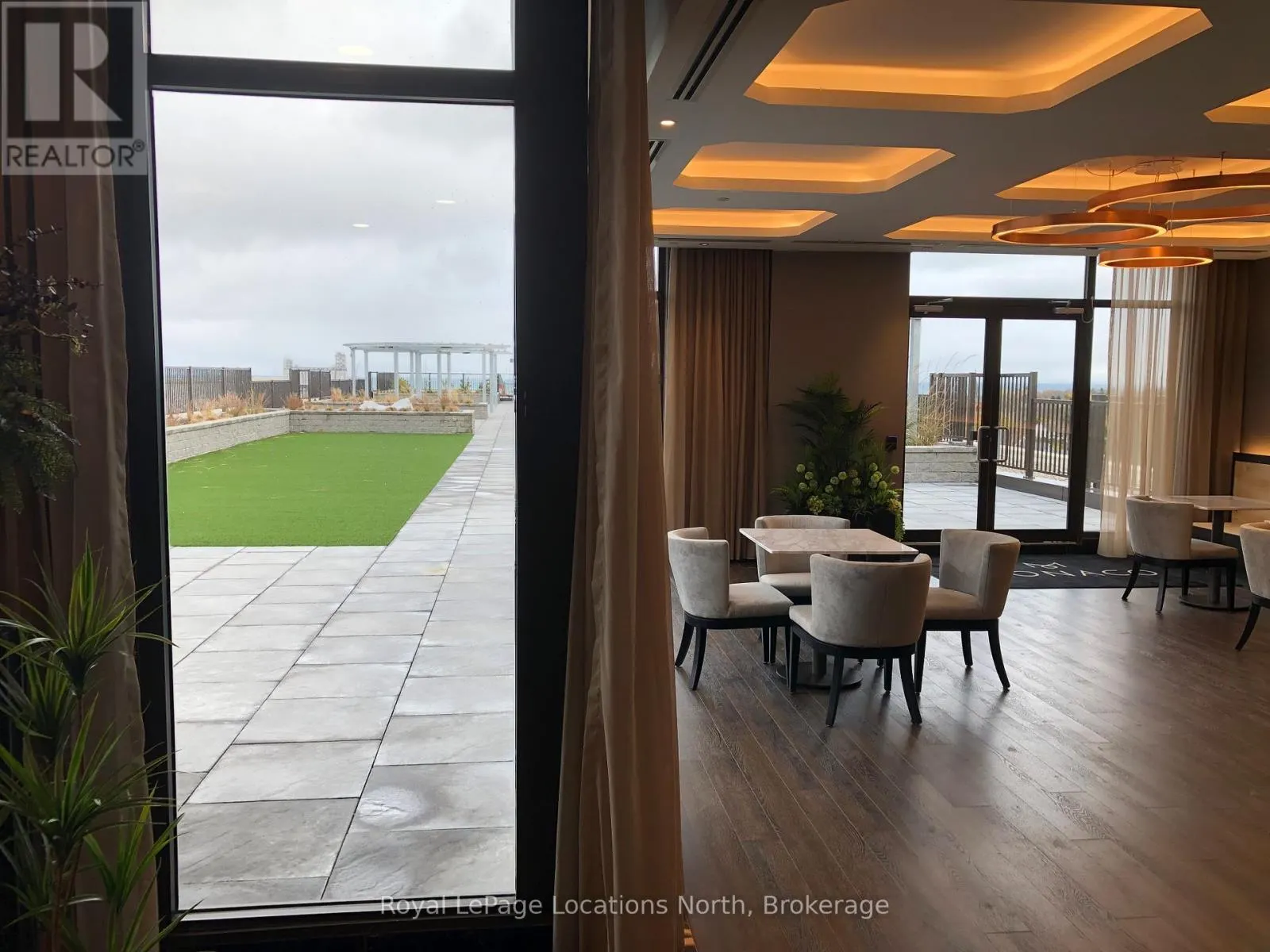 525 - 1 HUME STREET #525