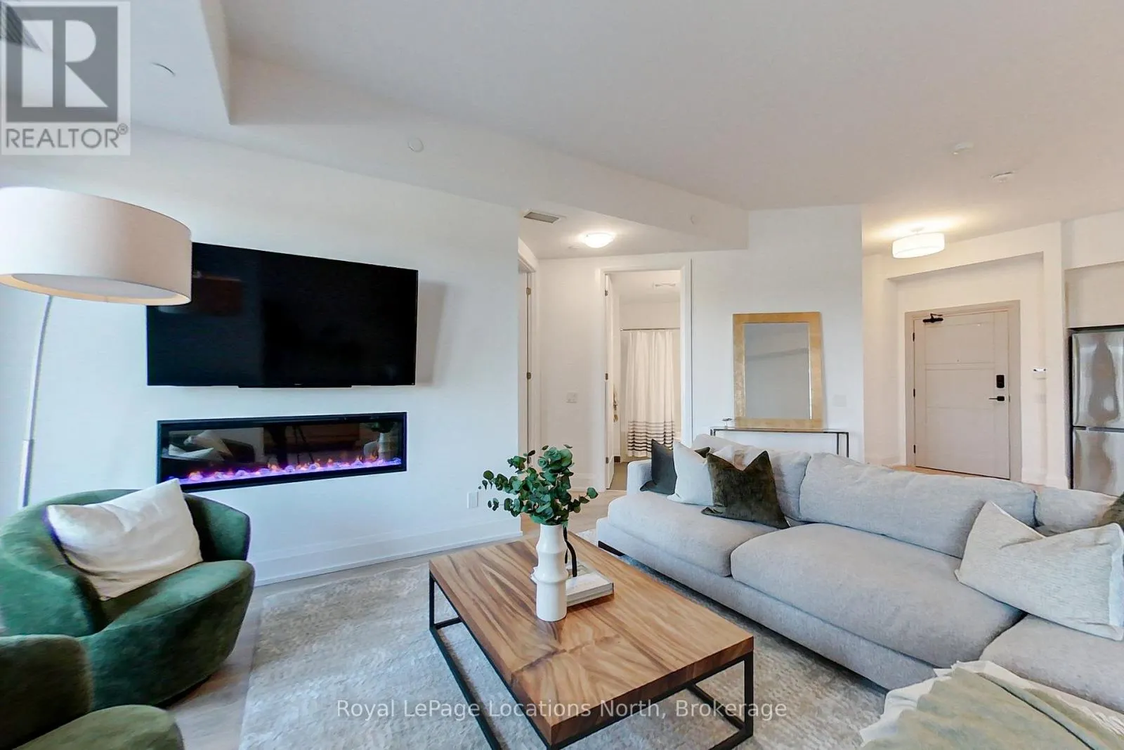 525 - 1 HUME STREET #525