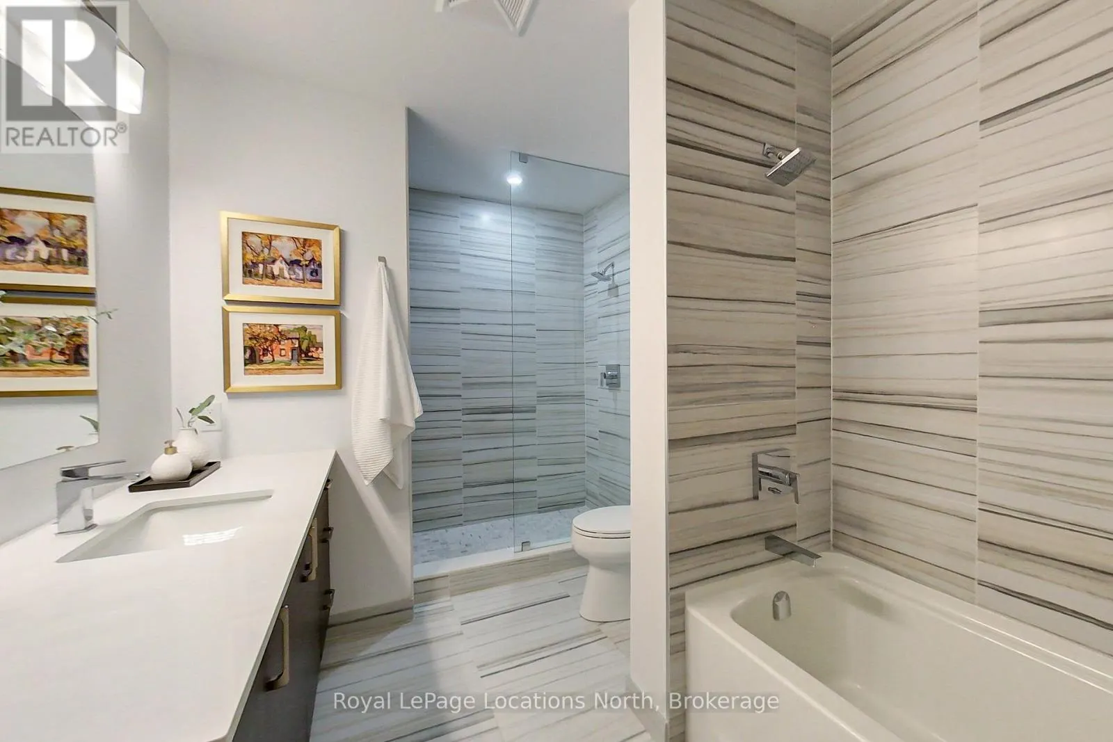 525 - 1 HUME STREET #525