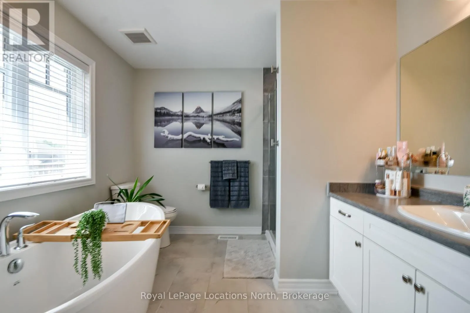 25 MAIDENS CRESCENT