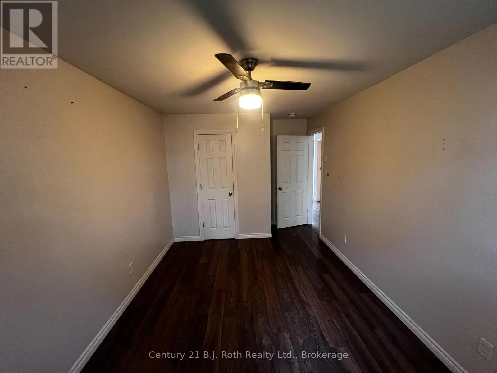 UNIT 1 - 520 HIGH STREET #Unit 1