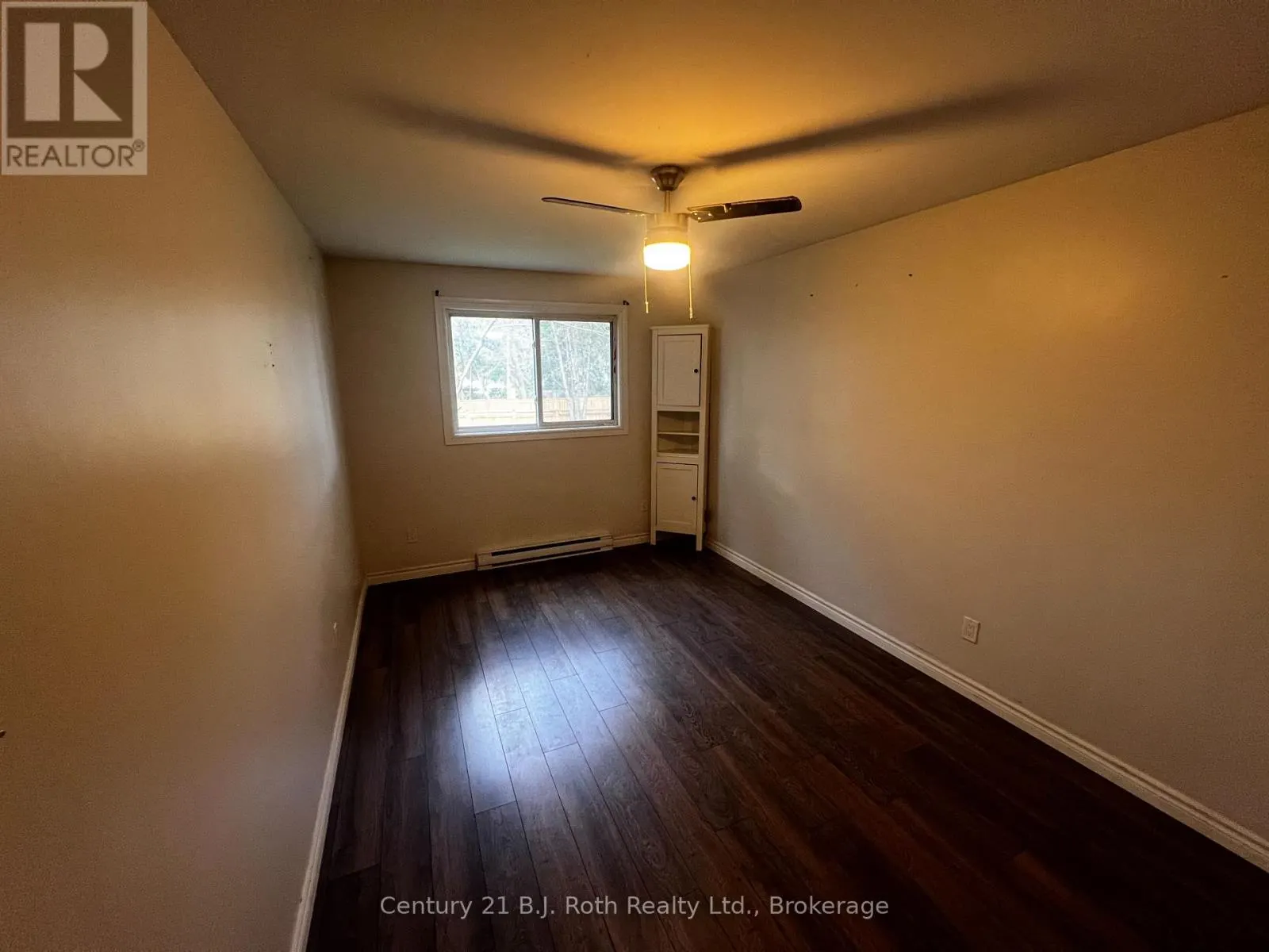UNIT 1 - 520 HIGH STREET #Unit 1