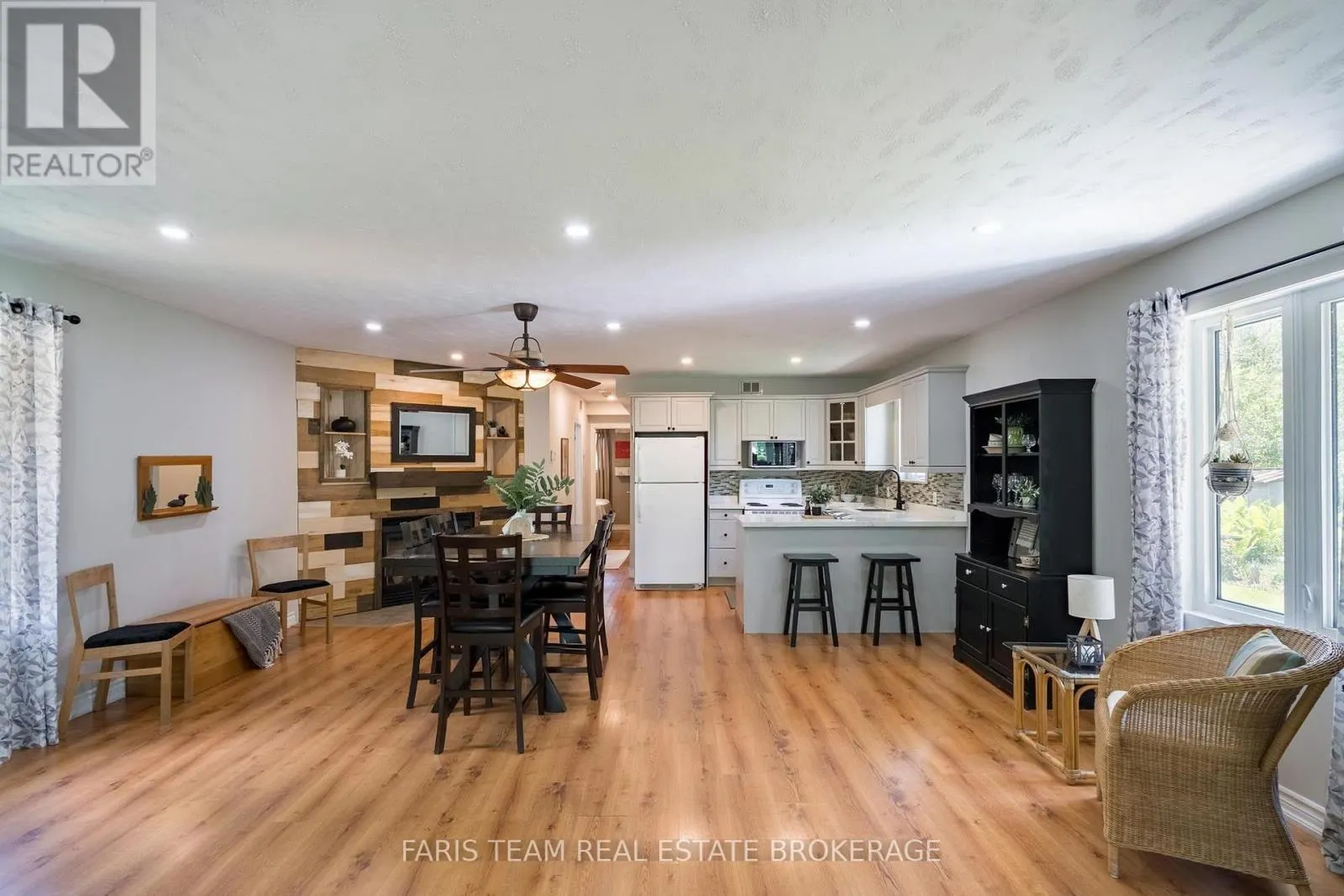 4654 IRON BRIDGE LANE