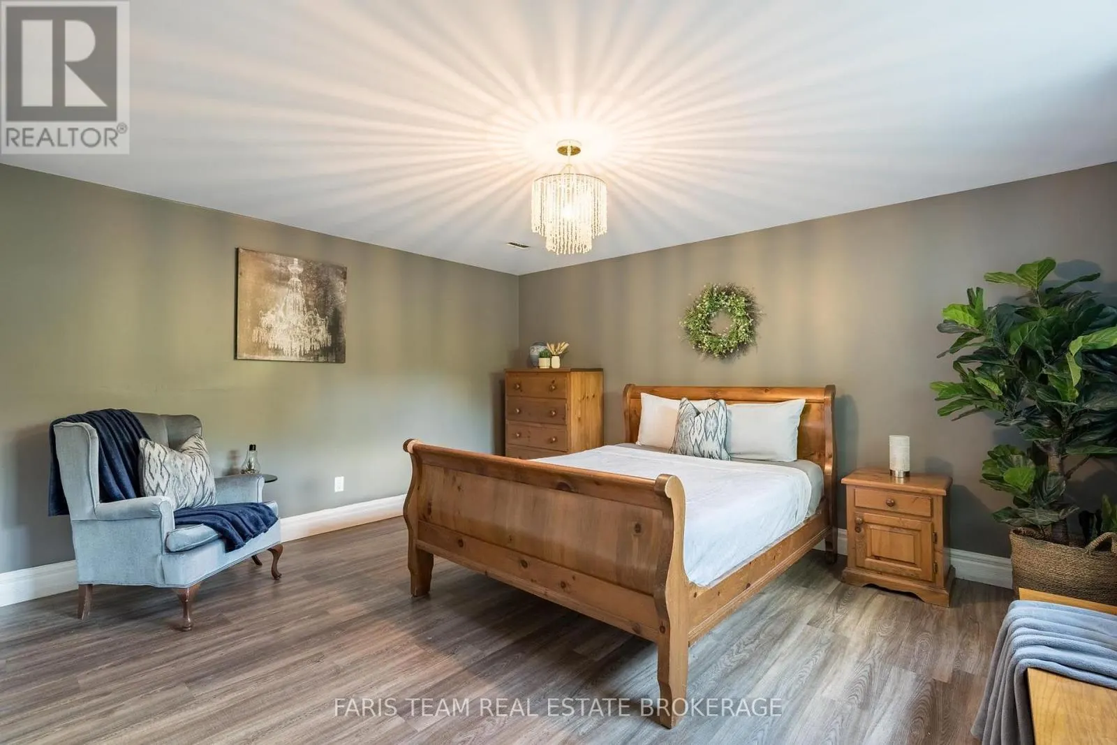 4654 IRON BRIDGE LANE