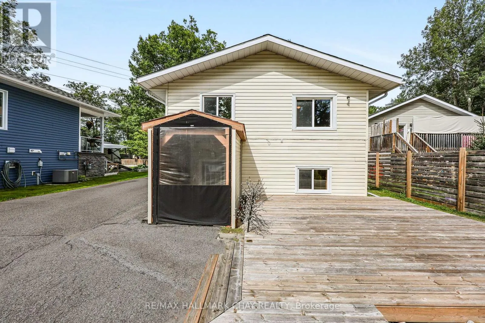 1475 RIVER ROAD W