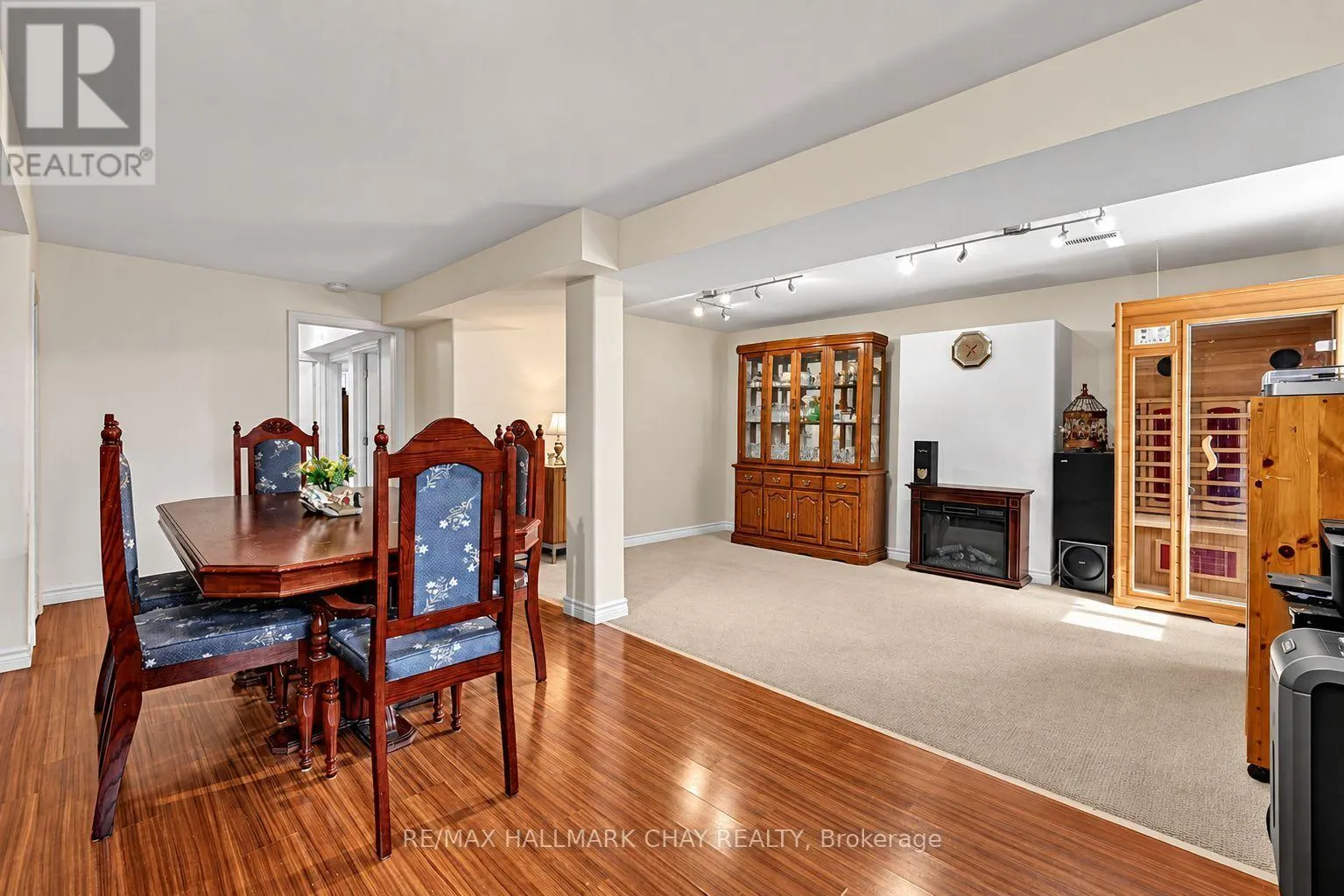 1475 RIVER ROAD W