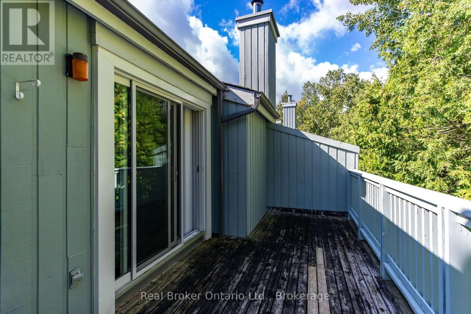 31 - 127 FAIRWAY CRESCENT #31