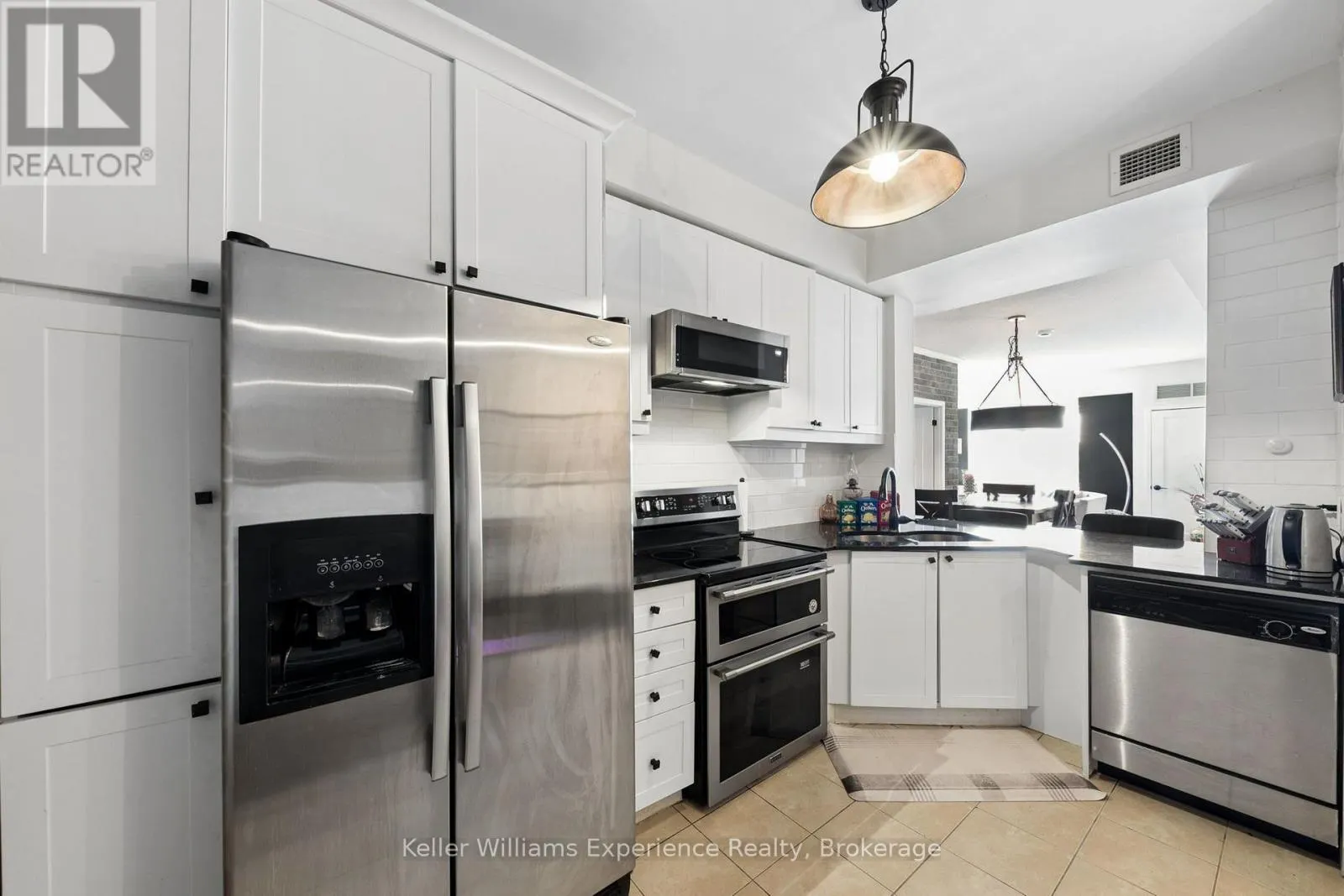 706 - 699 ABERDEEN BOULEVARD #706
