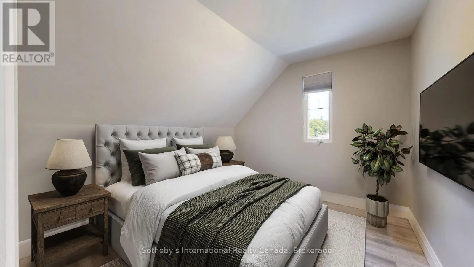 2 - 218 FIFTH STREET #2
