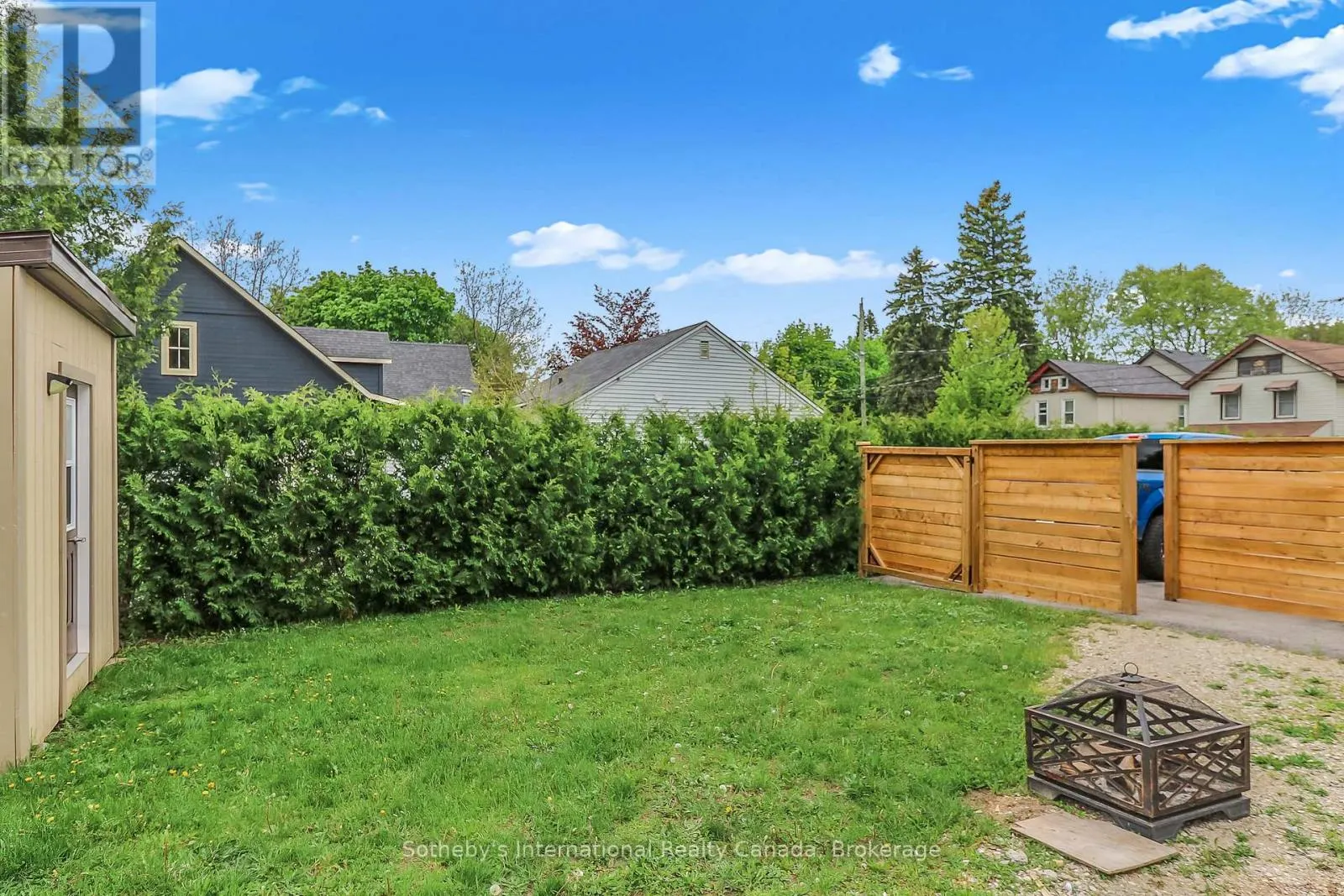 2 - 218 FIFTH STREET #2