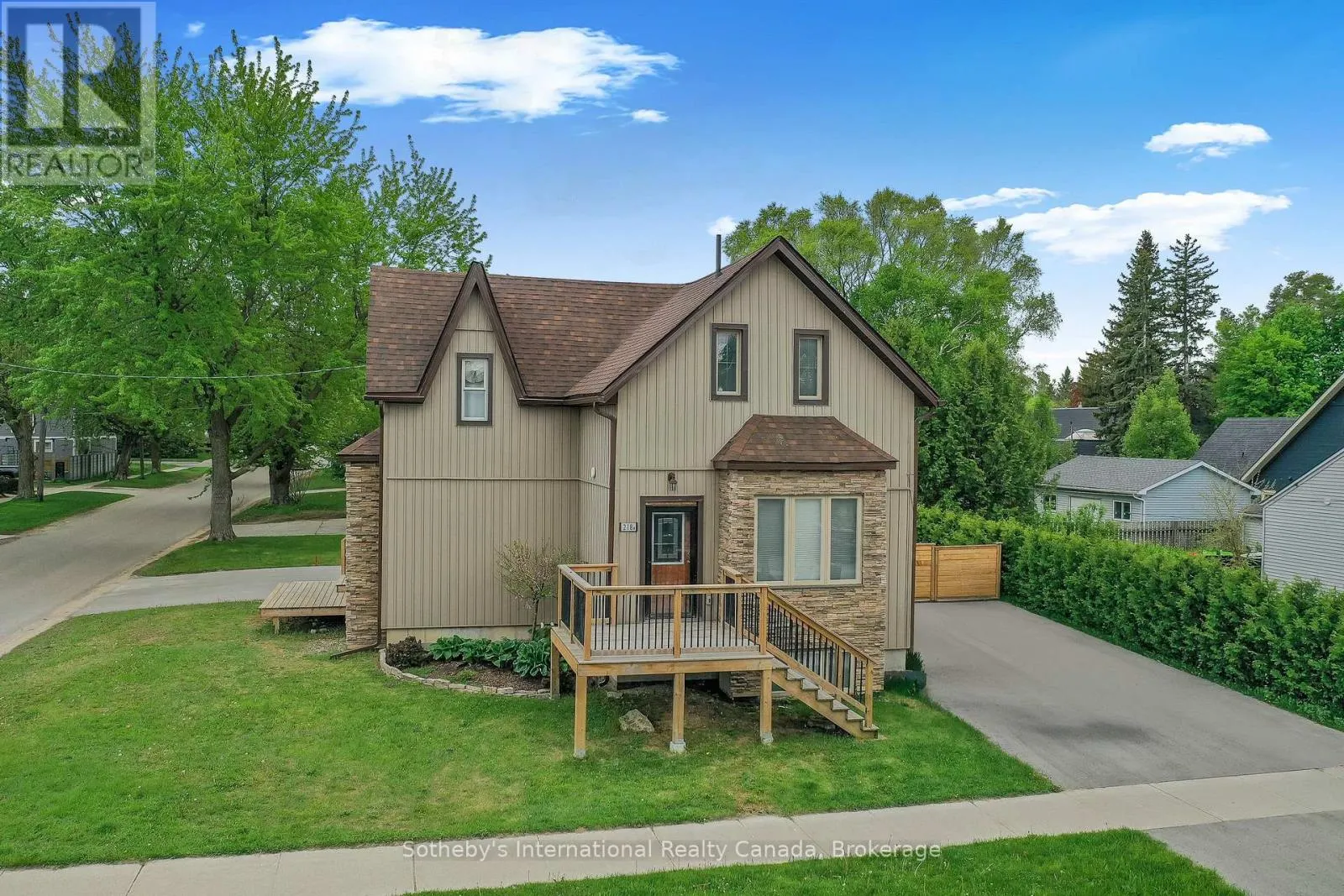2 - 218 FIFTH STREET #2