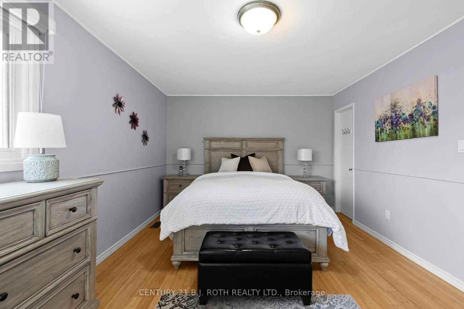10 ANDREA CRESCENT