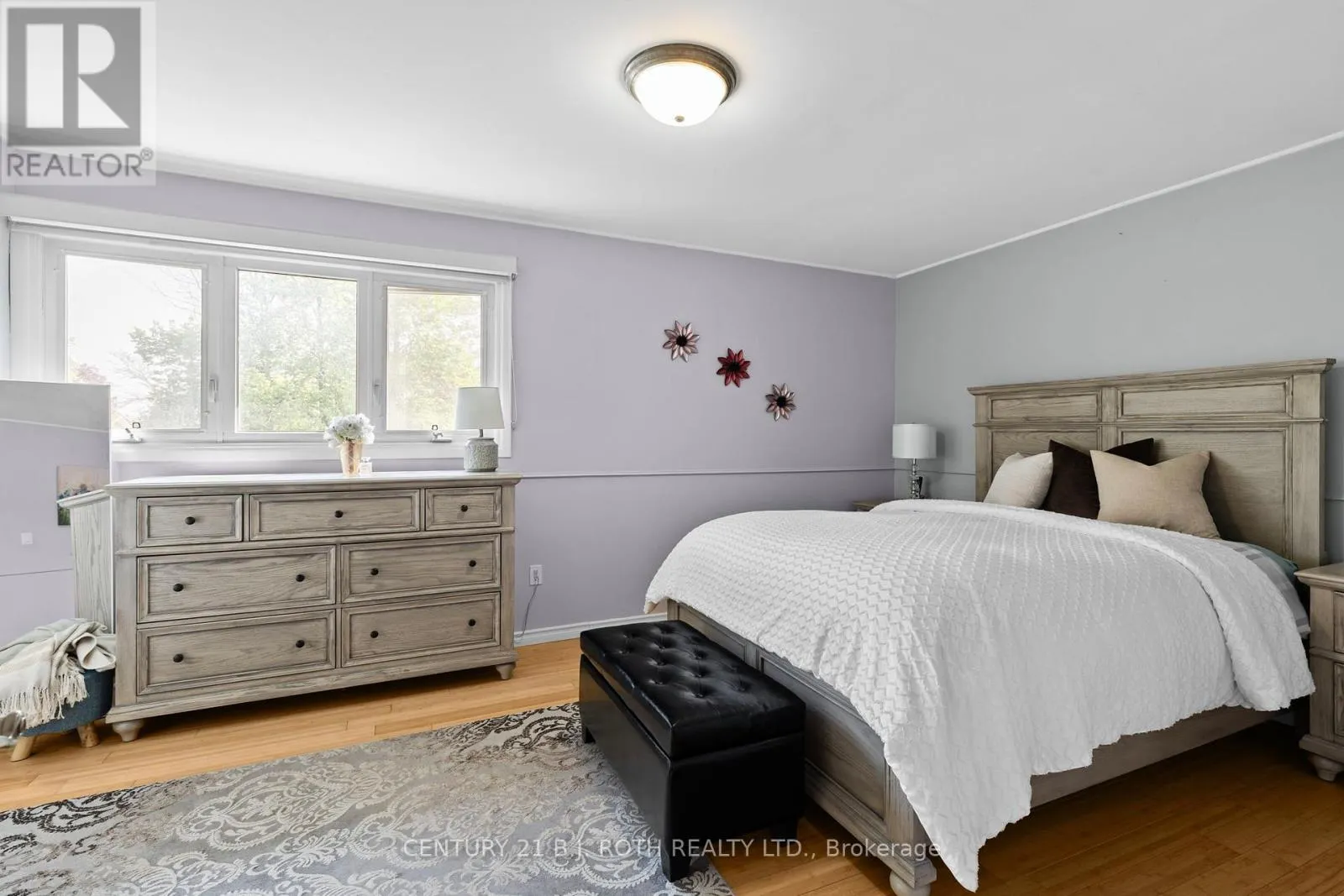 10 ANDREA CRESCENT