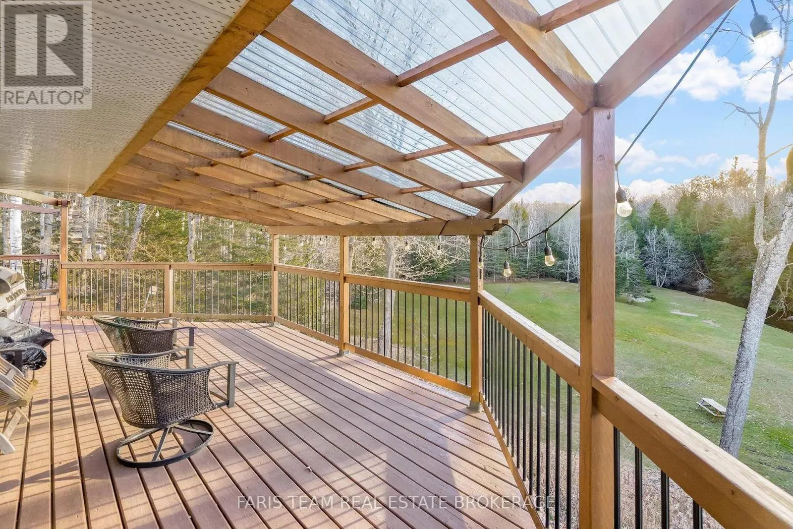 1520 ROSEMOUNT ROAD