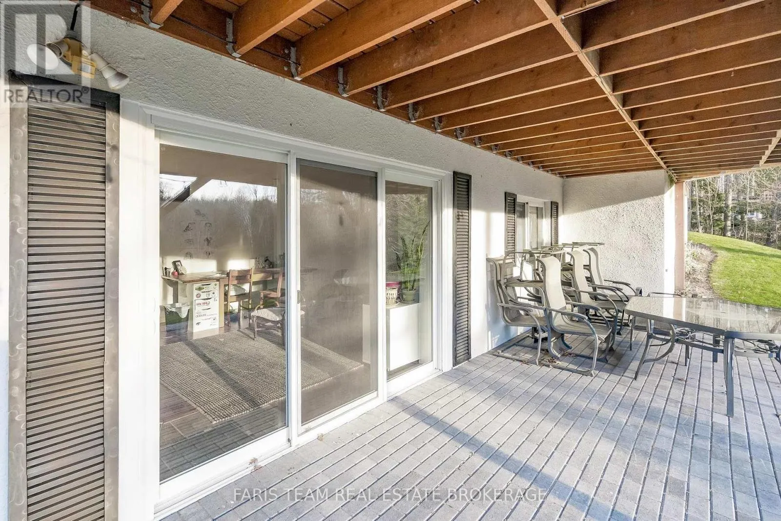 1520 ROSEMOUNT ROAD