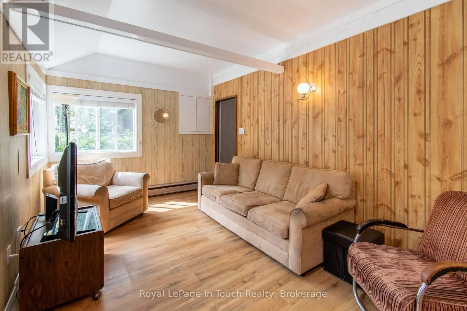 10 PILON ROAD