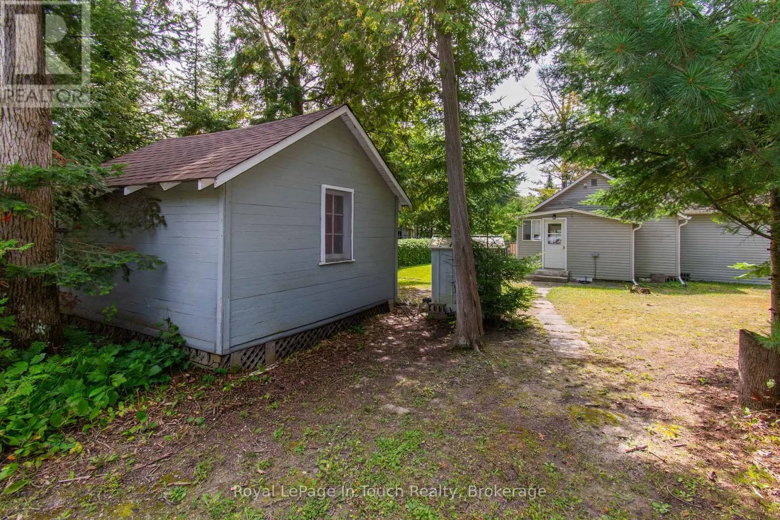 10 PILON ROAD
