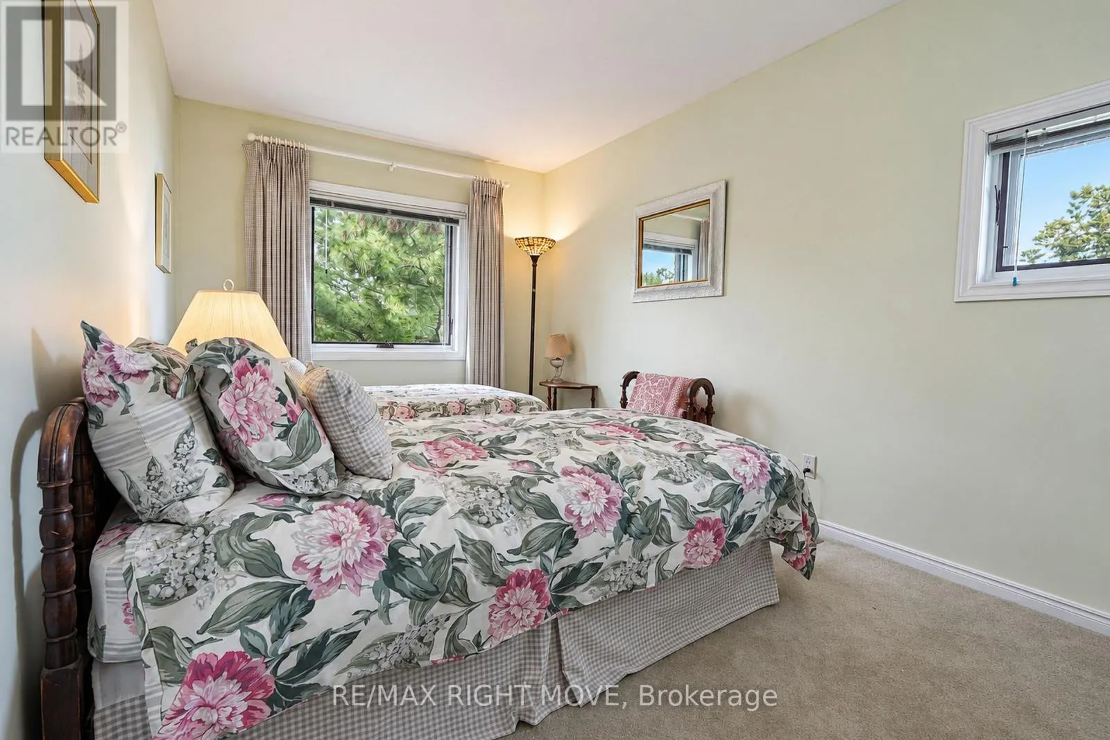 2199 THOMSON CRESCENT