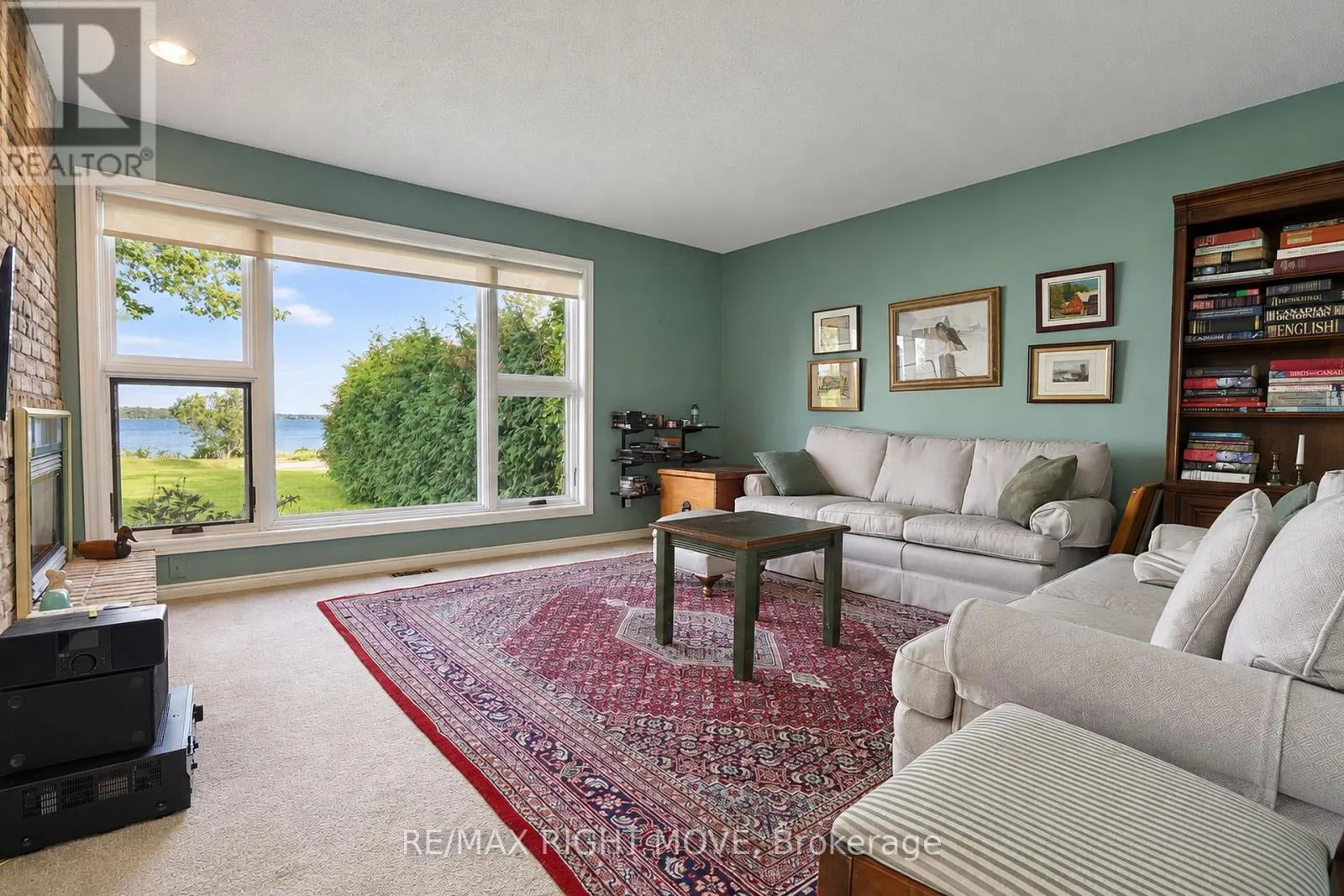 2199 THOMSON CRESCENT