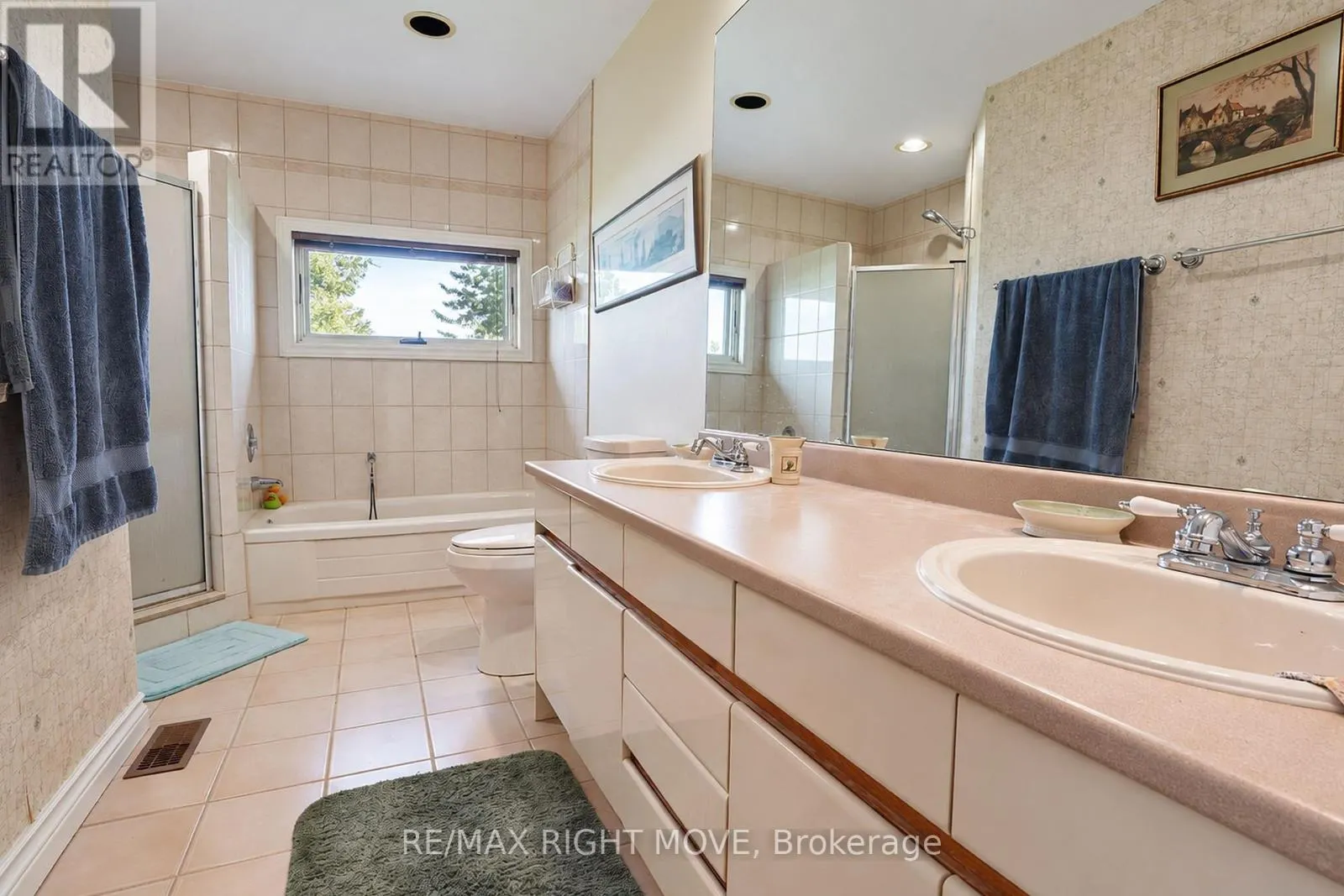 2199 THOMSON CRESCENT