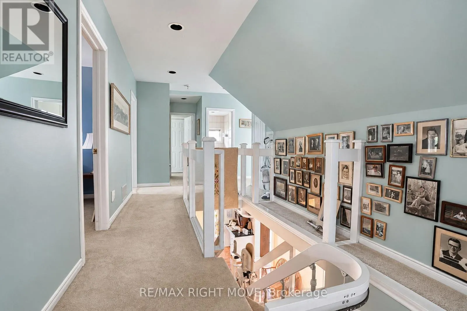 2199 THOMSON CRESCENT