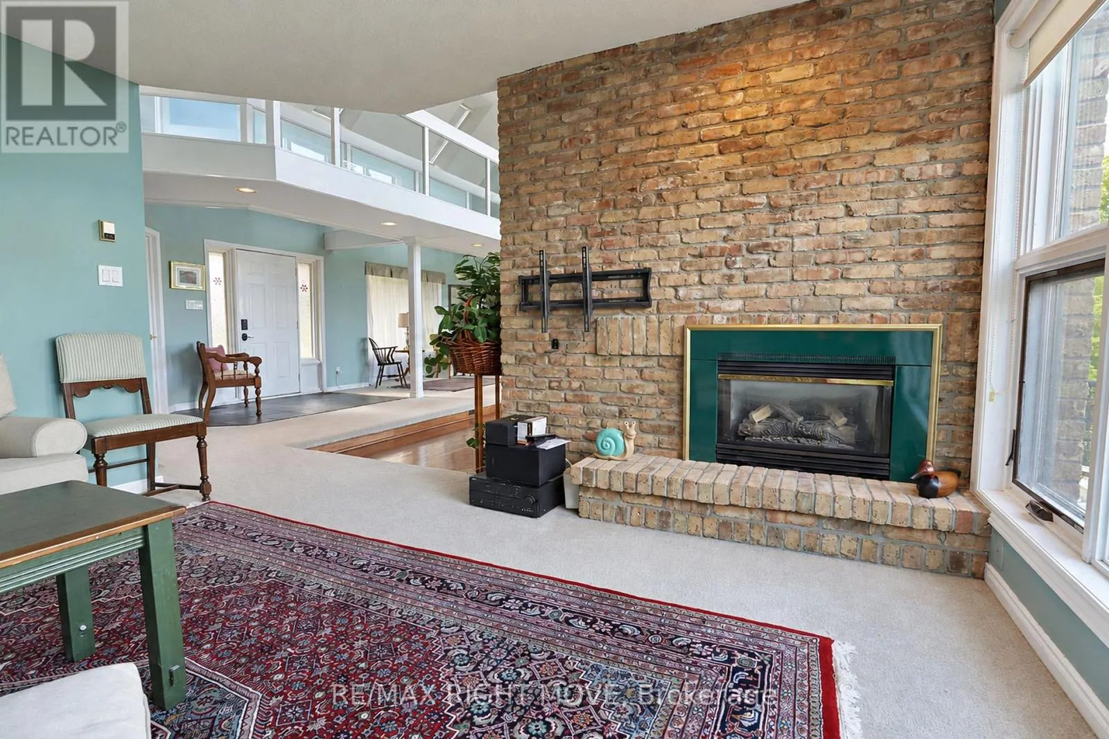 2199 THOMSON CRESCENT