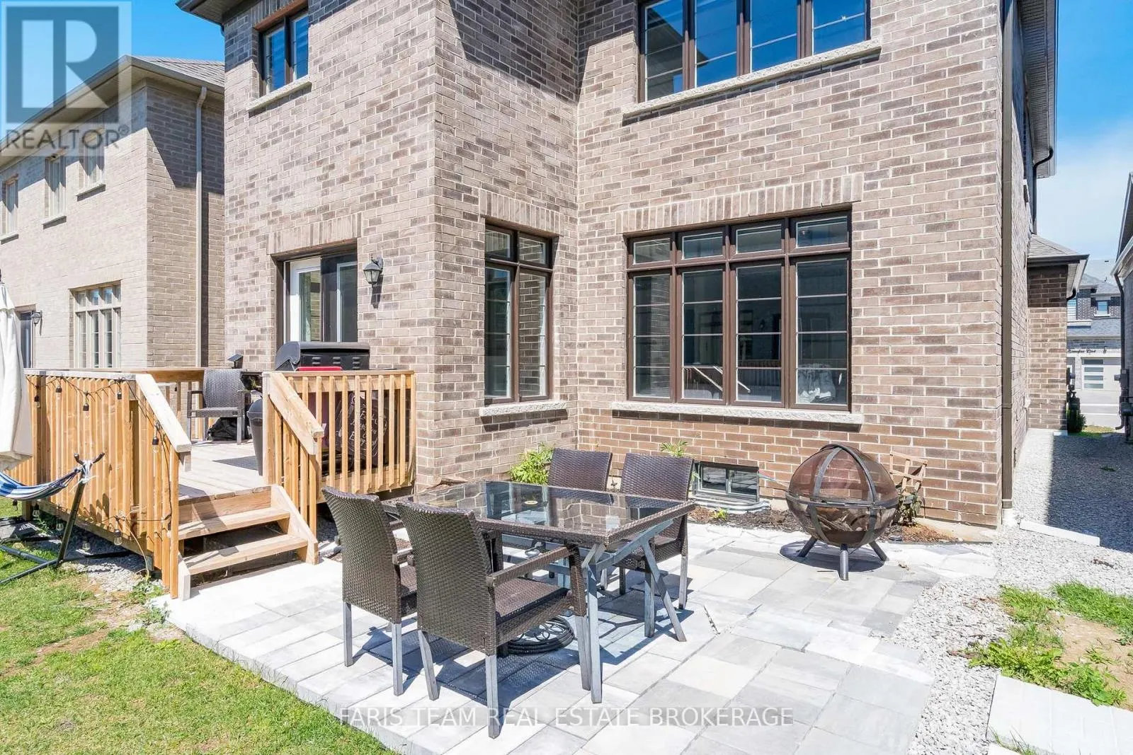 24 SASSAFRAS ROAD