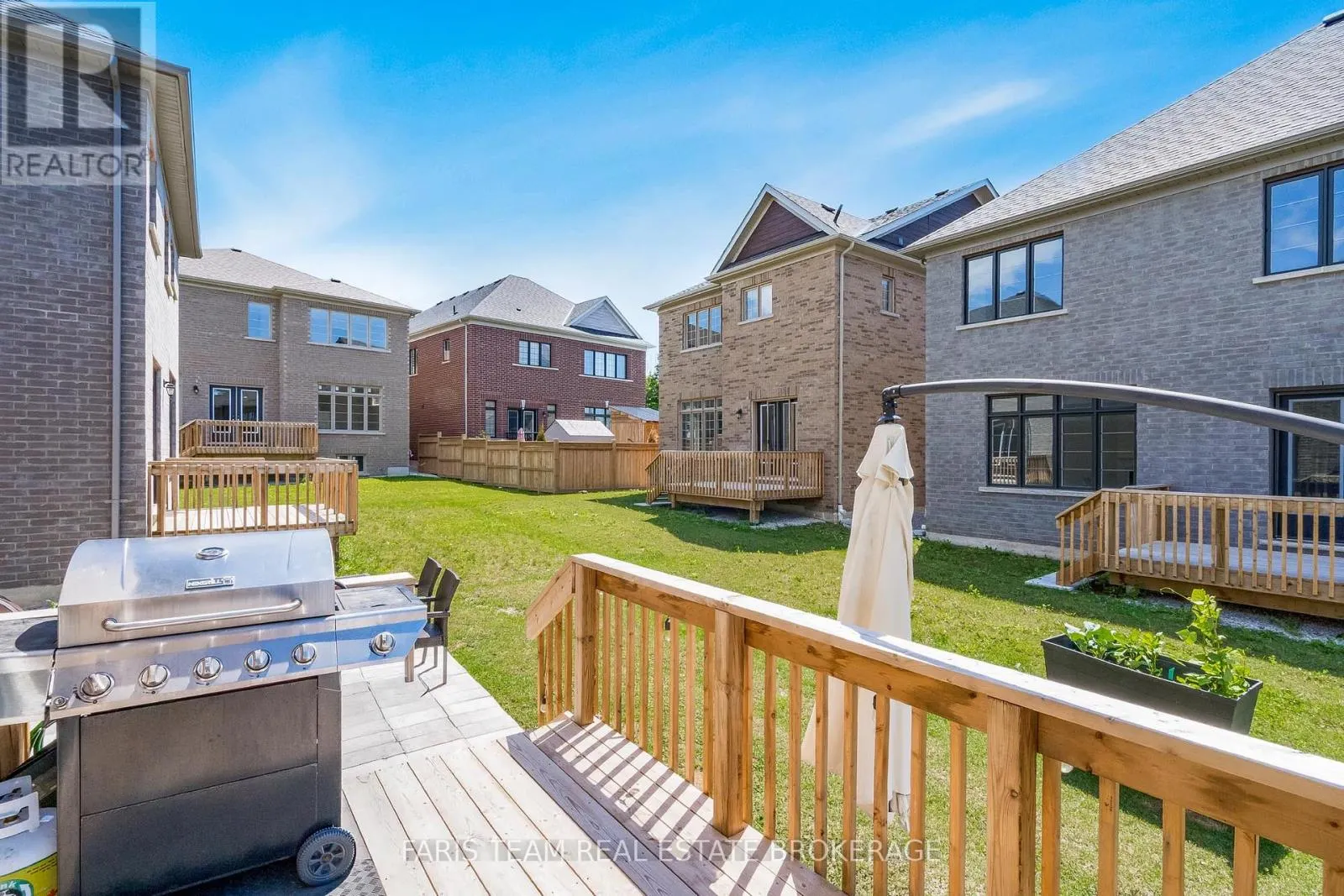 24 SASSAFRAS ROAD
