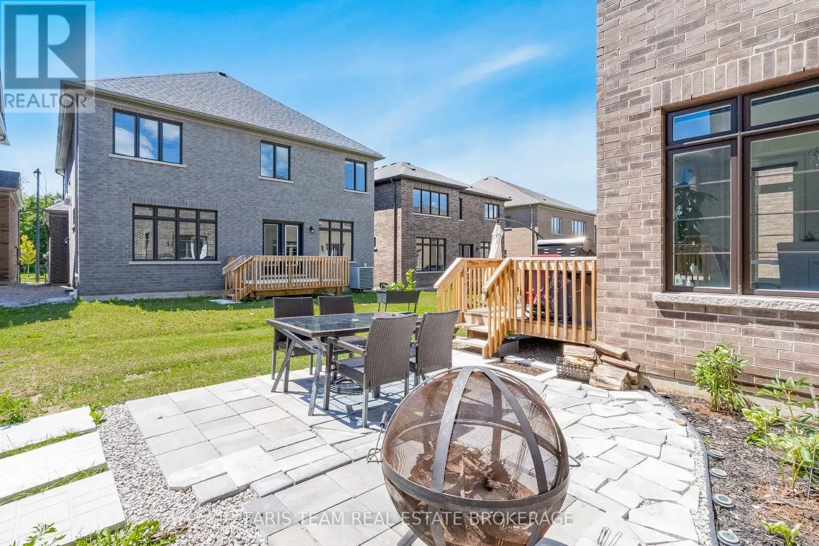 24 SASSAFRAS ROAD