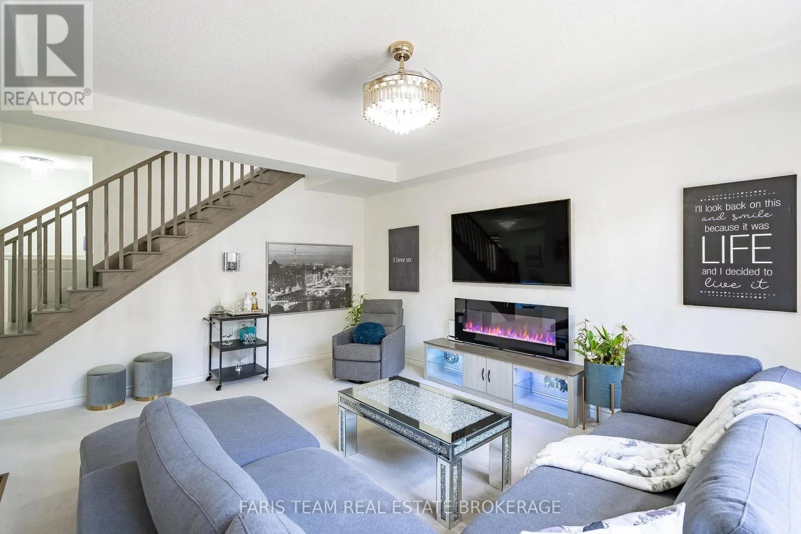 24 SASSAFRAS ROAD