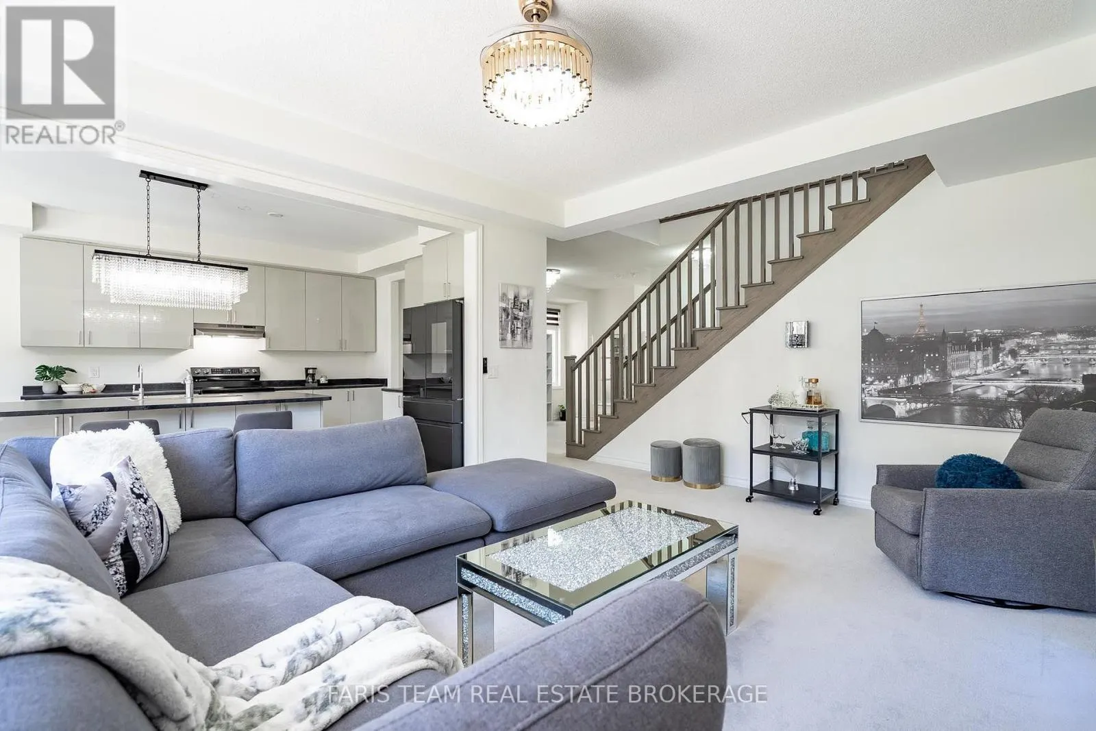 24 SASSAFRAS ROAD