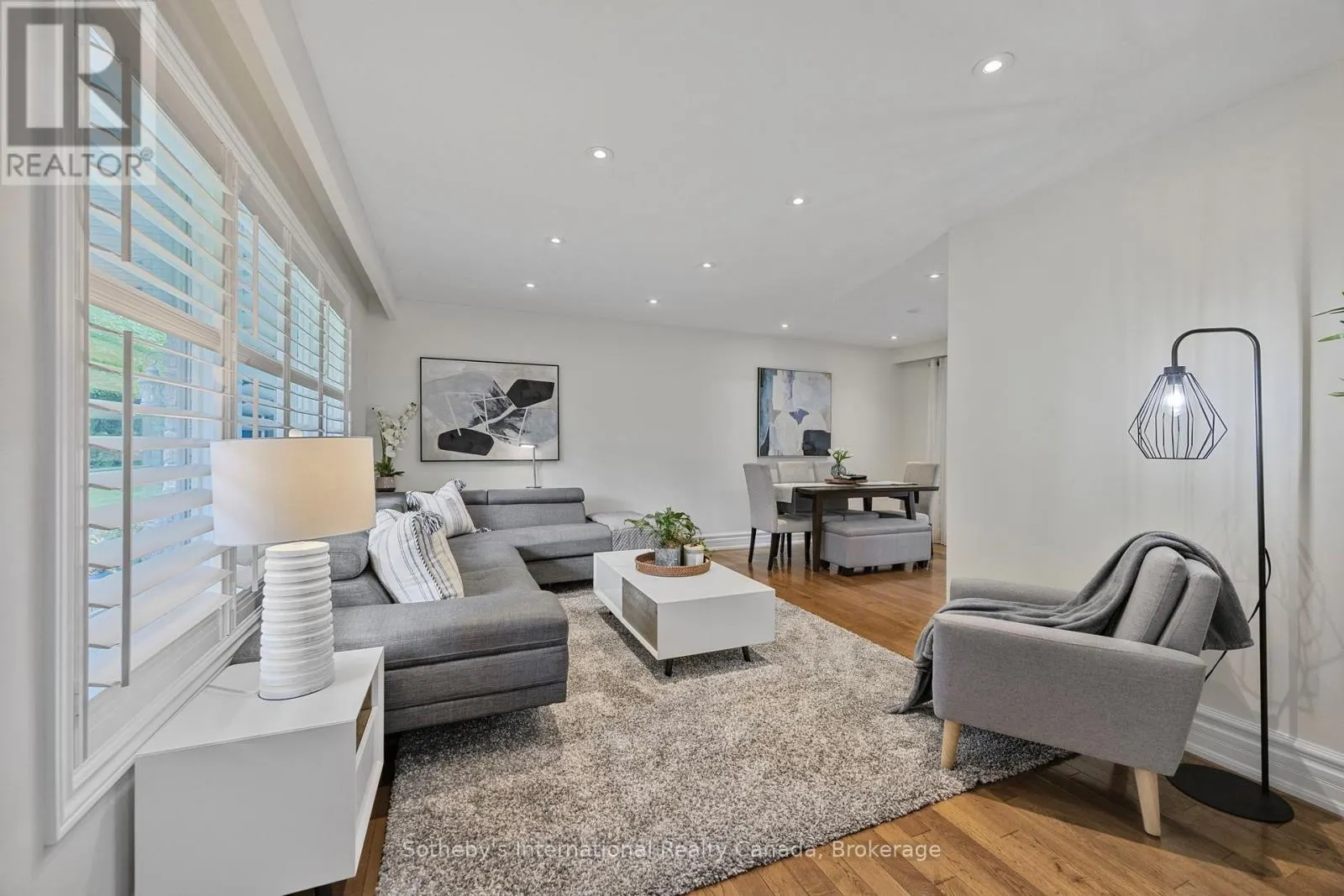 4 PEACHER STREET