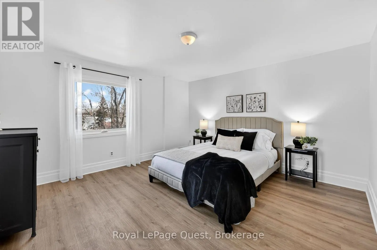 109 BRANT STREET E