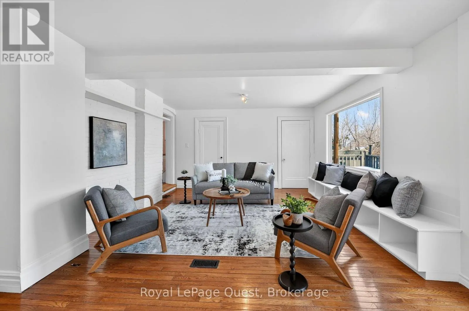 109 BRANT STREET E
