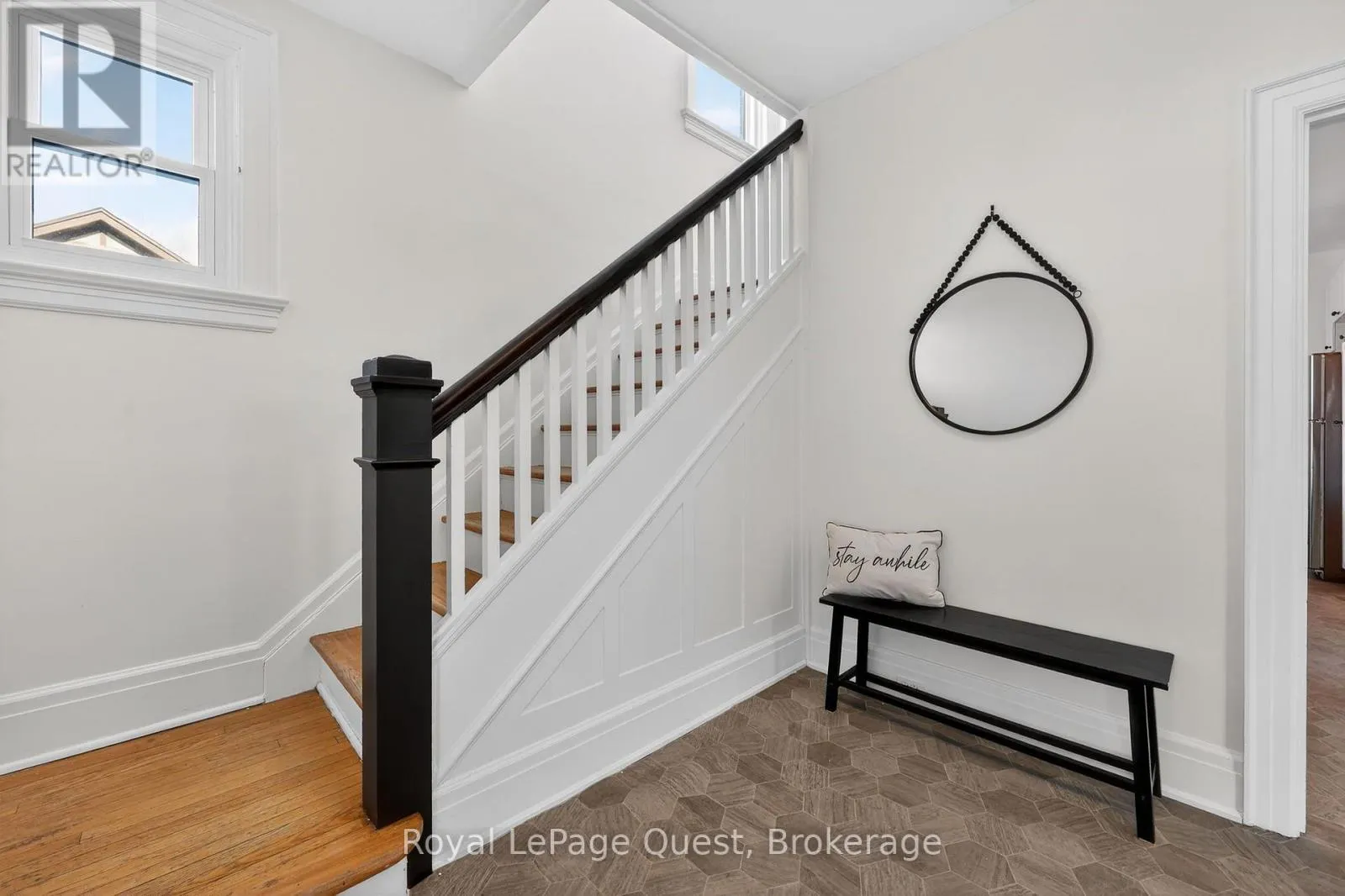 109 BRANT STREET E